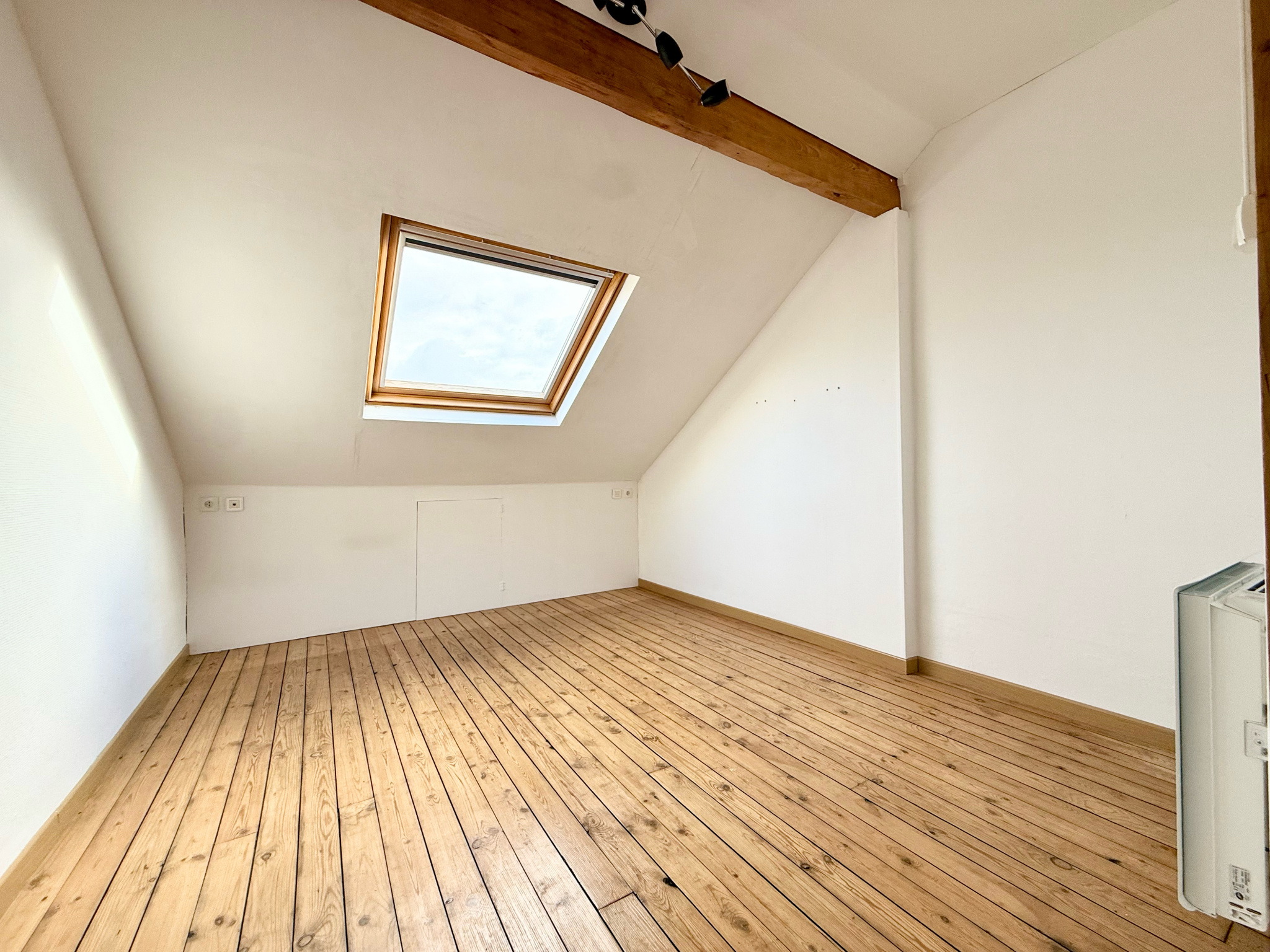 Immo80 – L'immobilier à Amiens et dans la Somme-AMIENS – QUARTIER SAINT ACHEUL – AMIENOISE – 3 CHAMBRES – JARDIN – CAVE