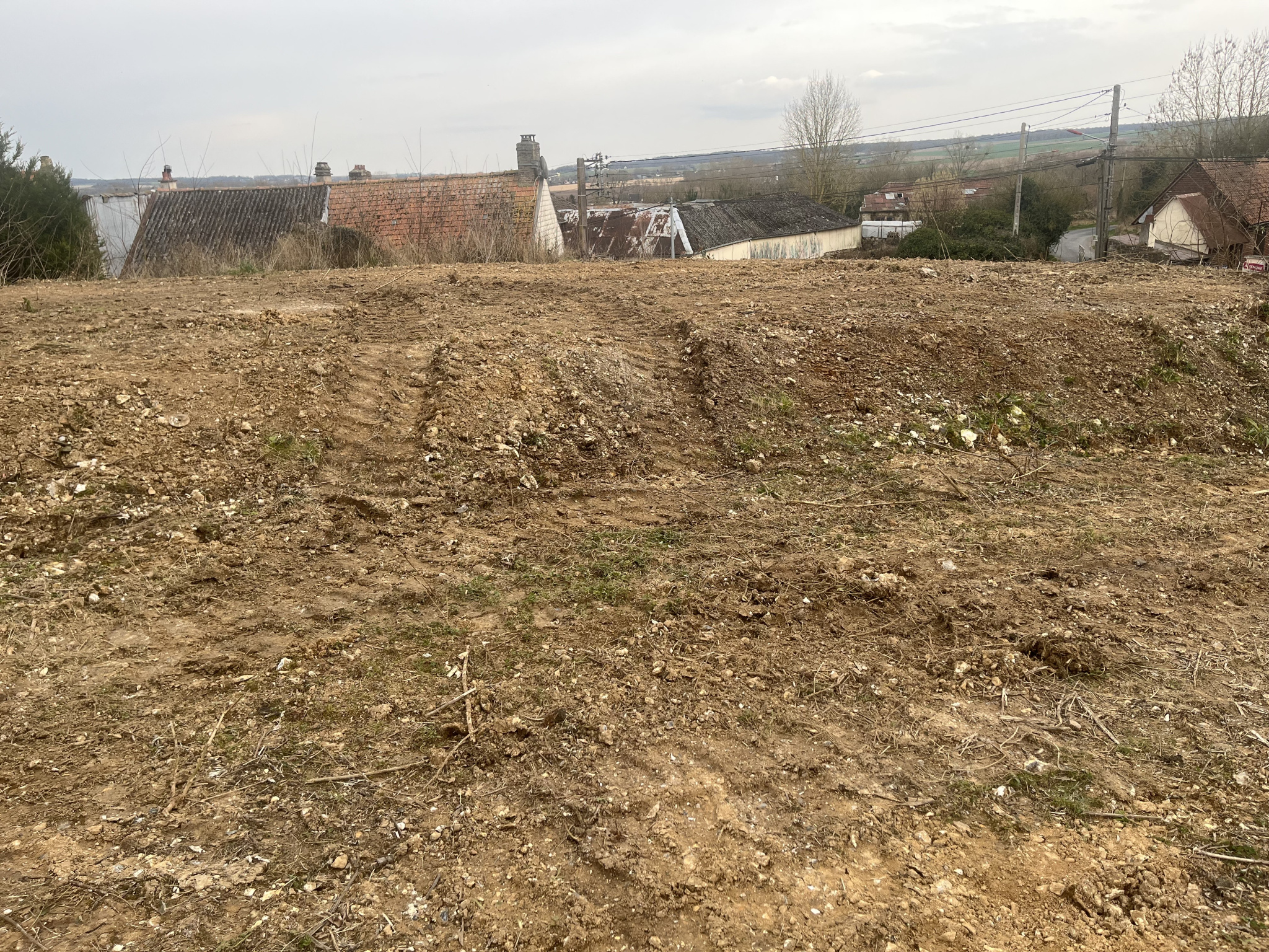 Immo80 – L'immobilier à Amiens et dans la Somme-HANGEST SUR SOMME – TERRAIN A BATIR – 1900m2