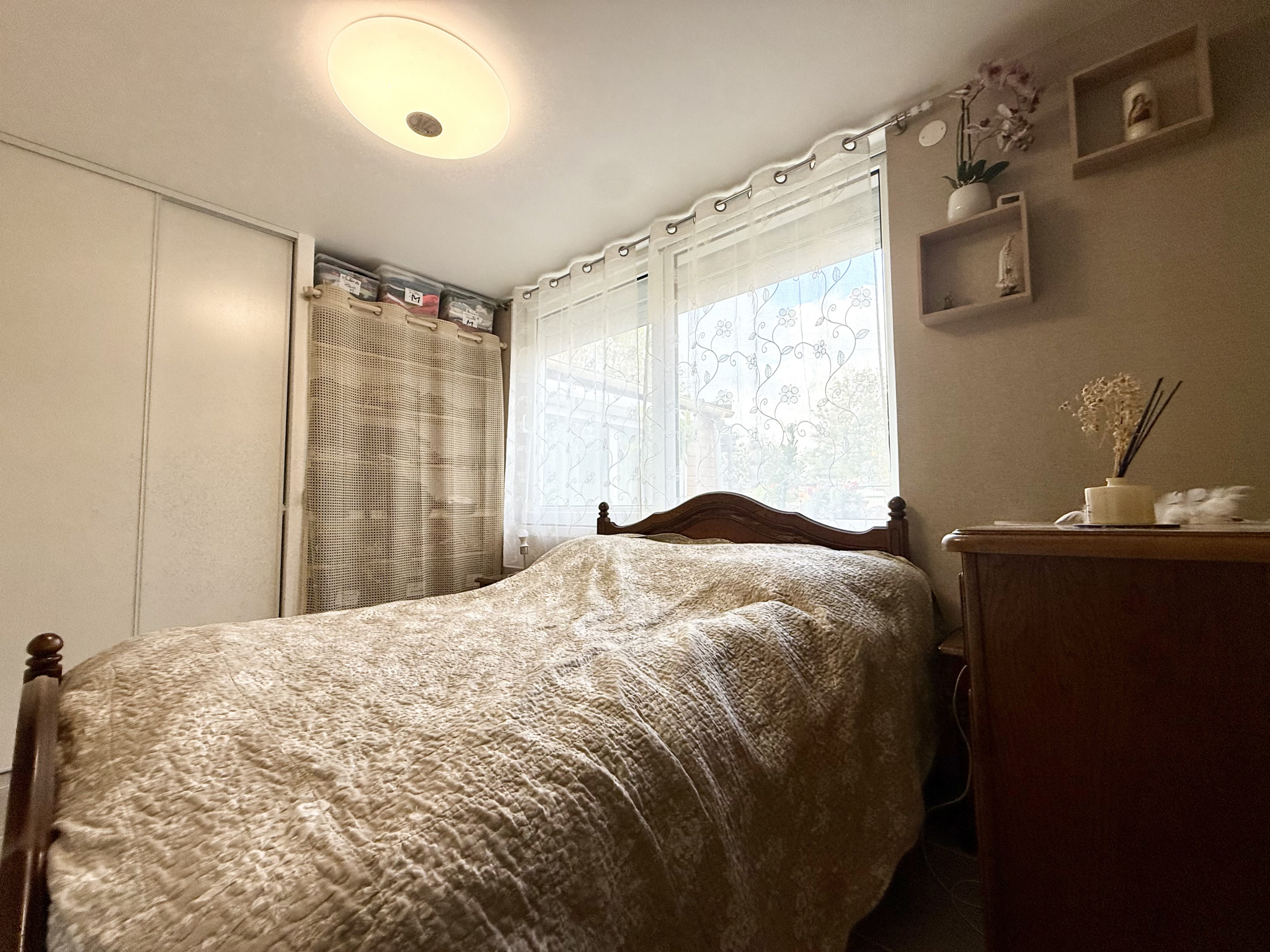 Immo80 – L'immobilier à Amiens et dans la Somme-SAINT SAUVEUR – MAISON MITOYENNE – 3 CHAMBRES – JARDIN – TERRASSE – ATELIER