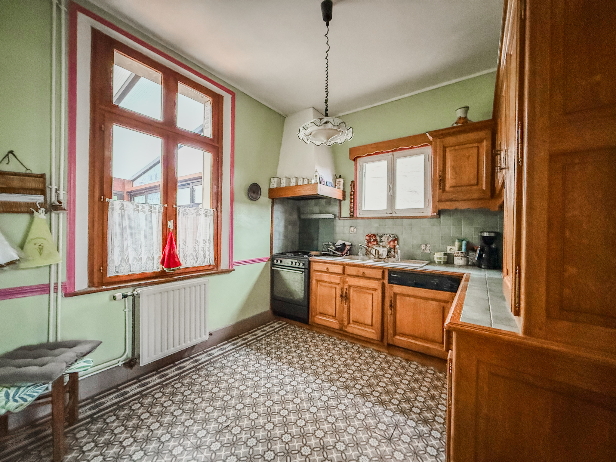 Immo80 – L'immobilier à Amiens et dans la Somme-FRESNOY-LES-ROYE – MAISON INDIVIDUELLE – 1 CHAMBRE – AUTONOMIE DE PLAIN PIED – GRENIER AMENAGEABLE – TRAVAUX –