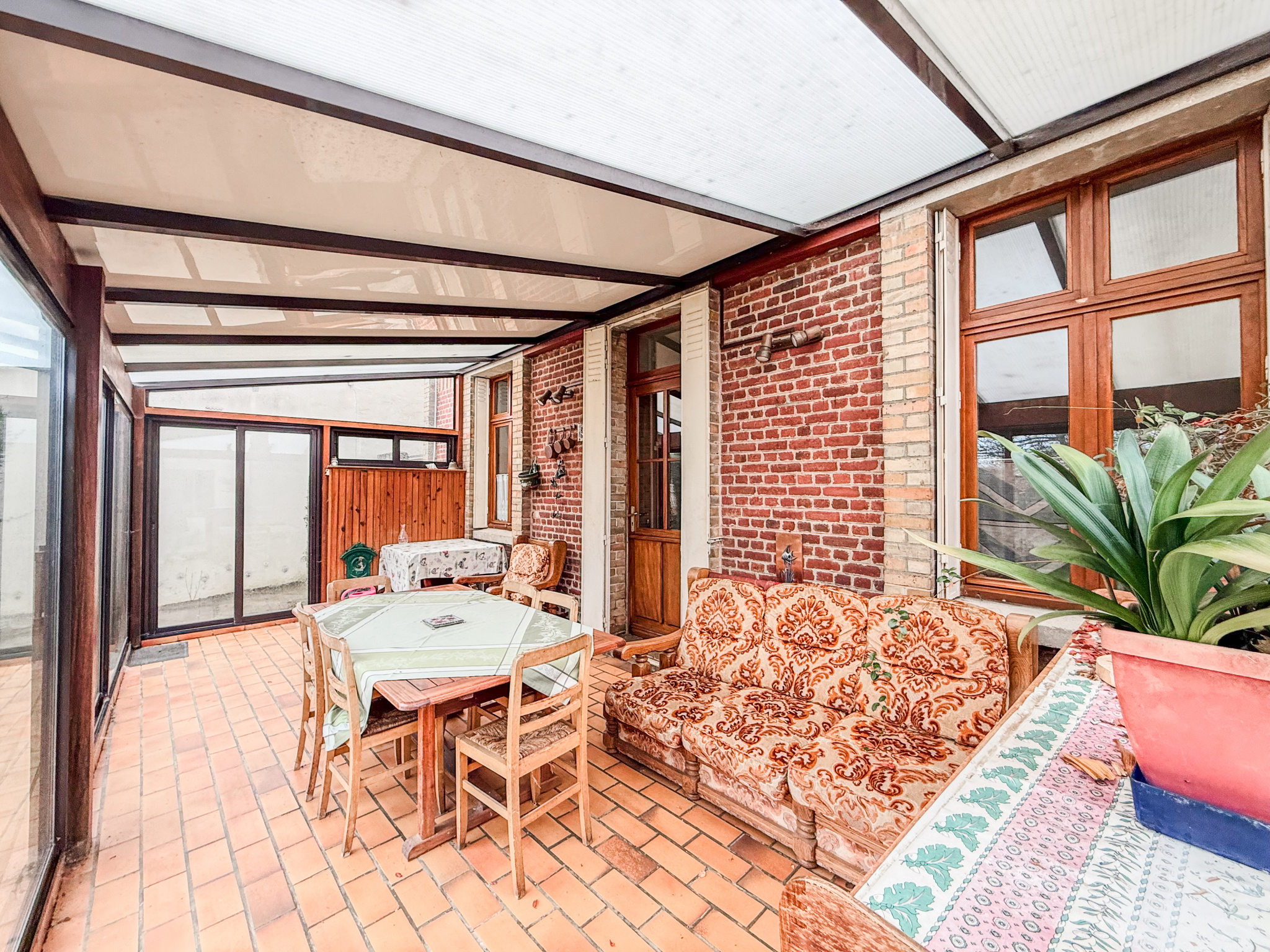 Immo80 – L'immobilier à Amiens et dans la Somme-FRESNOY-LES-ROYE – MAISON INDIVIDUELLE – 1 CHAMBRE – AUTONOMIE DE PLAIN PIED – GRENIER AMENAGEABLE – TRAVAUX –