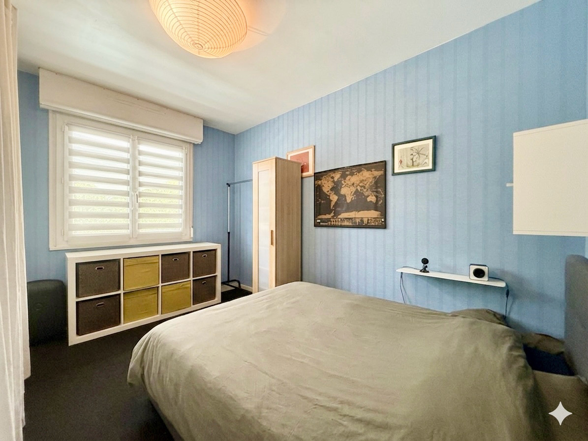 Immo80 – L'immobilier à Amiens et dans la Somme-AMIENS – QUARTIER SUD EST – PAVILLON INDIVIDUEL DE PLAIN PIED – TERRASSE  – JARDIN – DOUBLE GARAGES