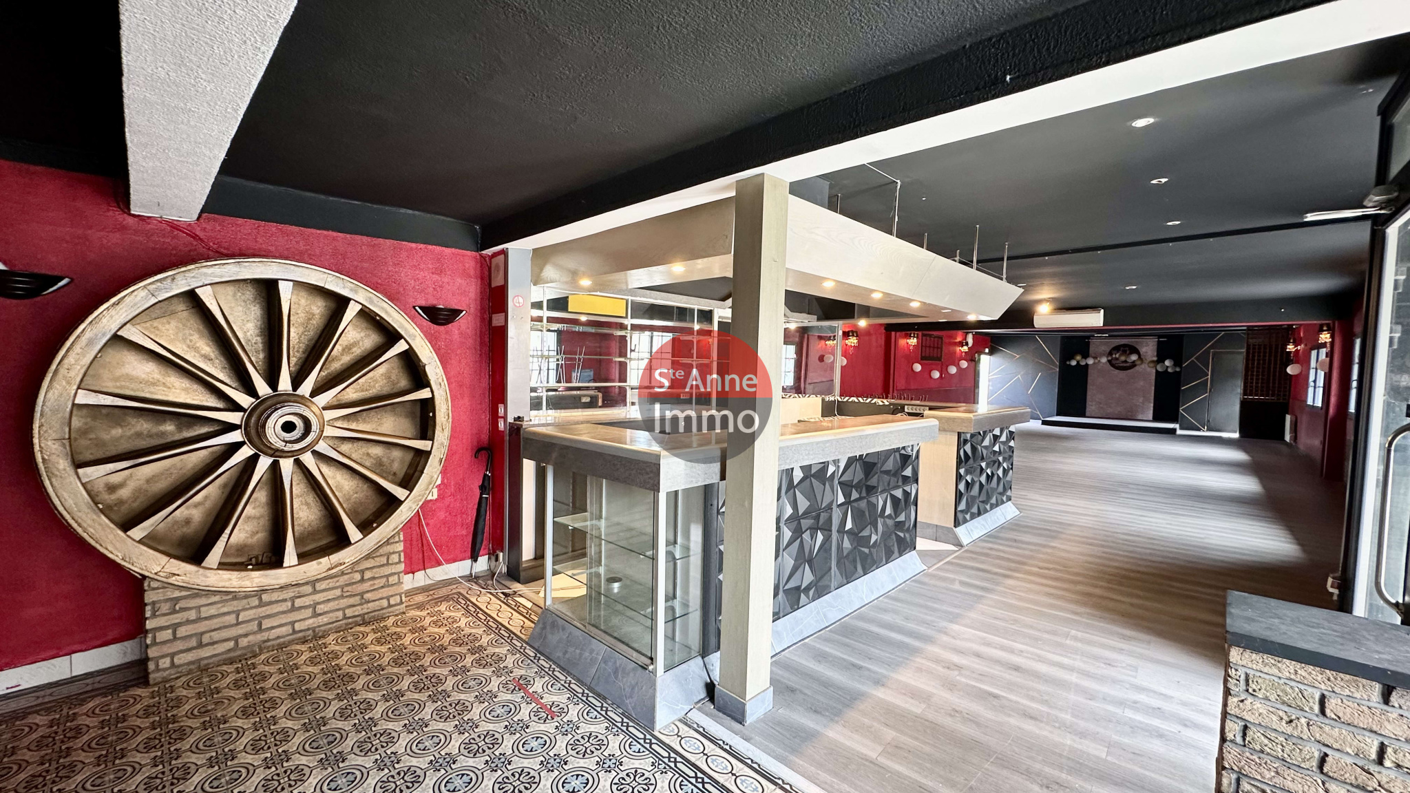 Immo80 – L'immobilier à Amiens et dans la Somme-CAULIERES – IMMEUBLE COMMERCIALE – RESTAURANT – 2 APPARTEMENTS
