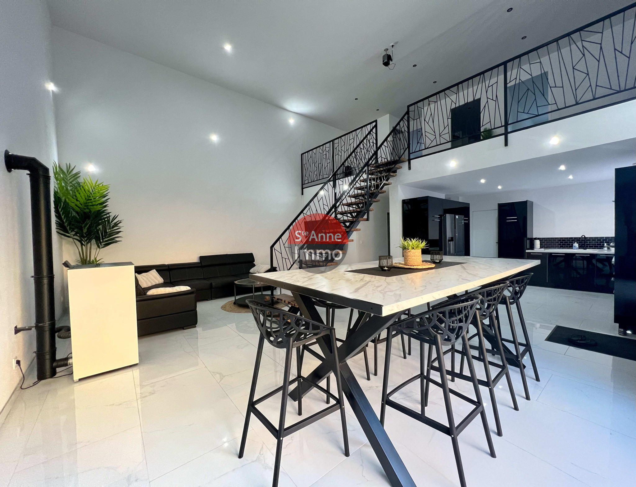 Immo80 – L'immobilier à Amiens et dans la Somme-MONTDIDIER – PAVILLON INDIVIDUEL MEUBLE CONSTRUIT EN 2021 – 3 CHAMBRES –...