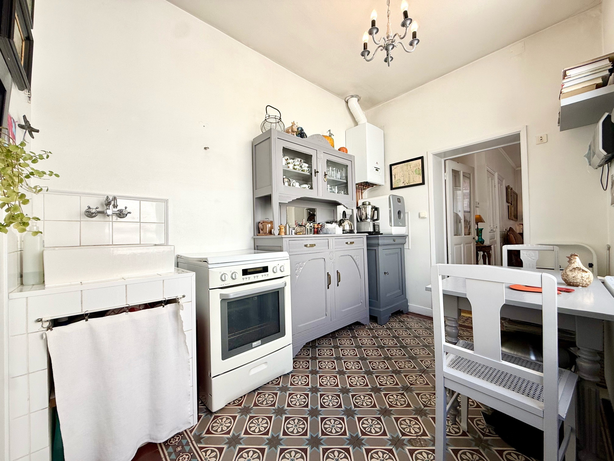 Immo80 – L'immobilier à Amiens et dans la Somme-AMIENS – QUARTIER SAINT ACHEUL – AMIENOISE – 3 CHAMBRES – COUR – TERRASSE – CAVE