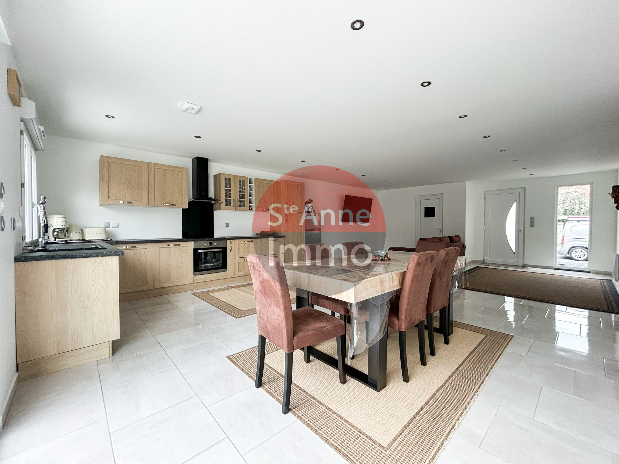 Immo80 – L'immobilier à Amiens et dans la Somme-SAINT-QUENTIN – PAVILLON INDIVIDUEL DE PLAIN PIED – 3 CHAMBRES – GARAGE – COUR – JARDIN