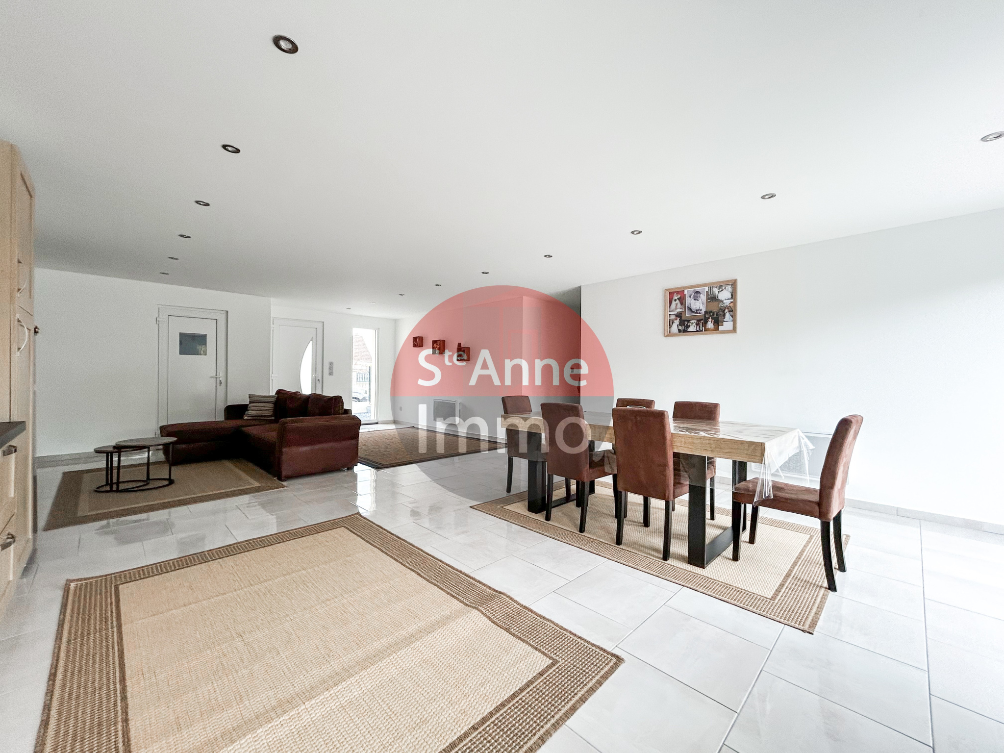 Immo80 – L'immobilier à Amiens et dans la Somme-SAINT-QUENTIN – PAVILLON INDIVIDUEL DE PLAIN PIED – 3 CHAMBRES – GARAGE – COUR – JARDIN