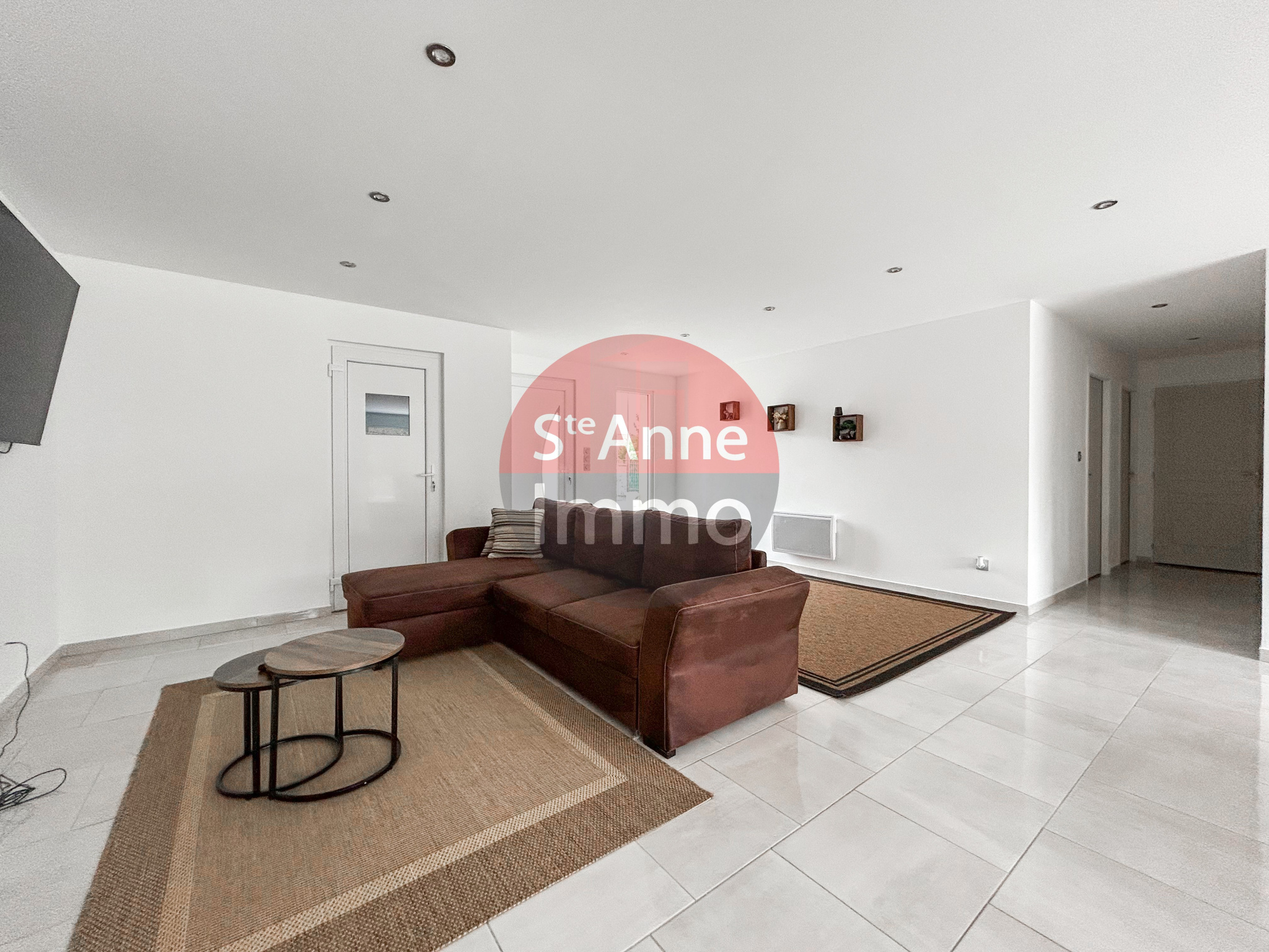 Immo80 – L'immobilier à Amiens et dans la Somme-SAINT-QUENTIN – PAVILLON INDIVIDUEL DE PLAIN PIED – 3 CHAMBRES – GARAGE – COUR – JARDIN