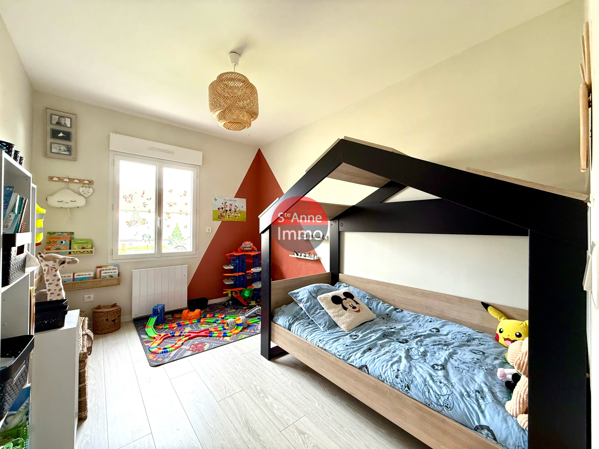 Immo80 – L'immobilier à Amiens et dans la Somme-MESNIL-SAINT-NICAISE – MAISON INDIVIDUELLE – PLAIN PIED – 3 CHAMBRES – GARAGE – COUR – JARDIN