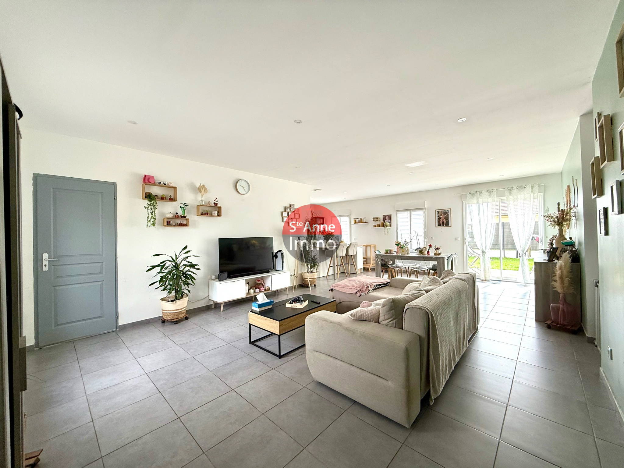 Immo80 – L'immobilier à Amiens et dans la Somme-MESNIL-SAINT-NICAISE – MAISON INDIVIDUELLE – PLAIN PIED – 3 CHAMBRES – GARAGE – COUR – JARDIN