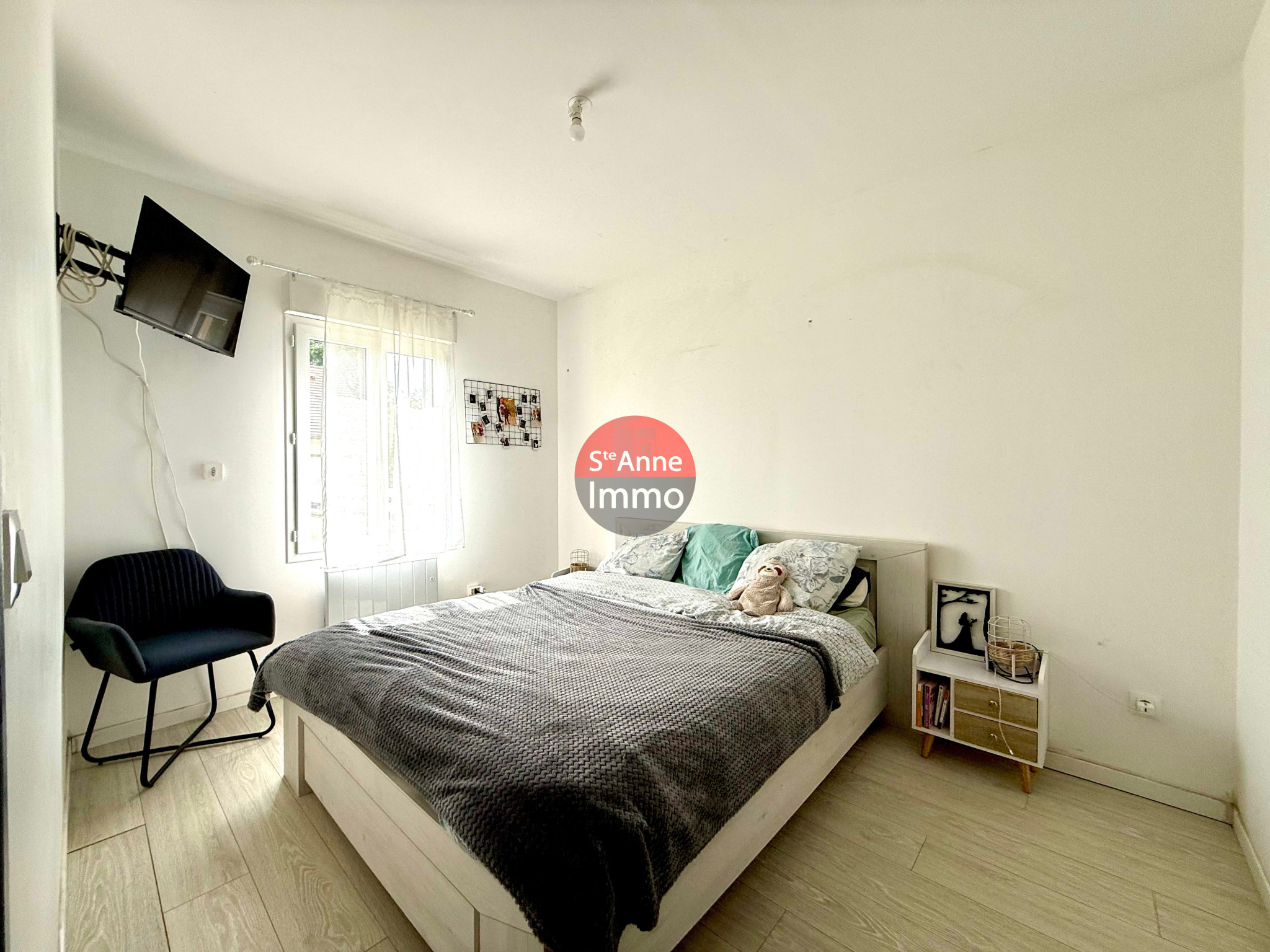 Immo80 – L'immobilier à Amiens et dans la Somme-MESNIL-SAINT-NICAISE – MAISON INDIVIDUELLE – PLAIN PIED – 3 CHAMBRES – GARAGE – COUR – JARDIN