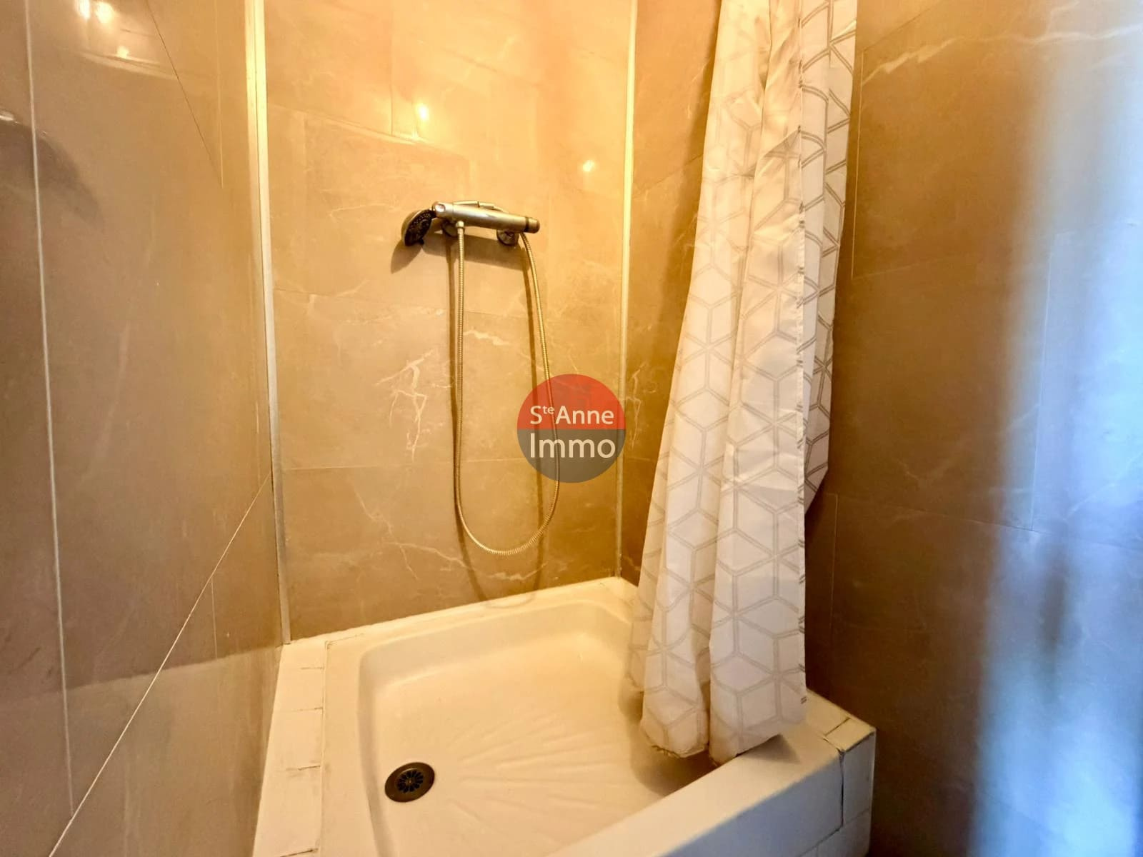 Immo80 – L'immobilier à Amiens et dans la Somme-AMIENS – SAINT-ACHEUL – MAISON – 75 M2 – 3 CHAMBRES – JARDIN – CAVE