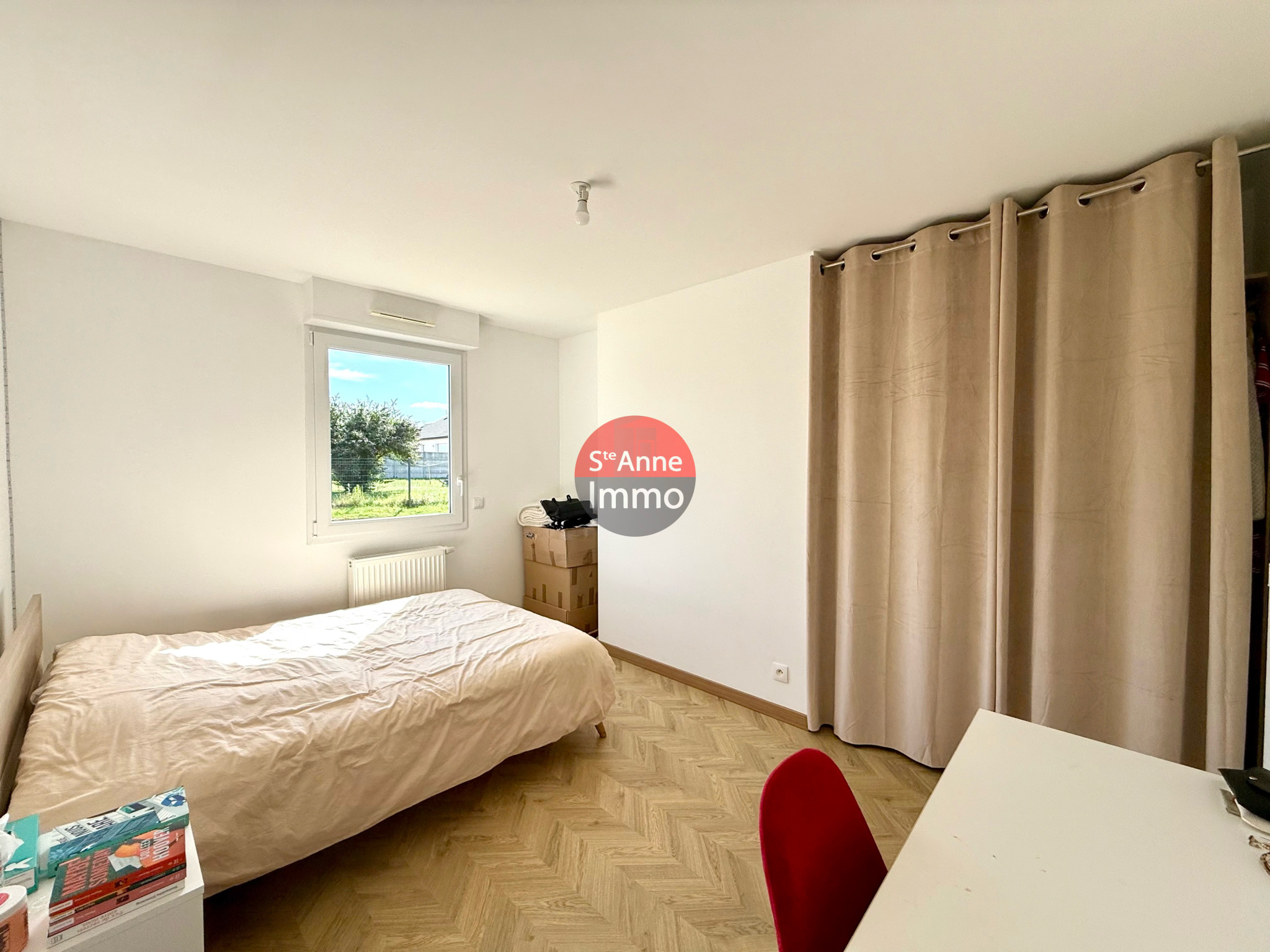 Immo80 – L'immobilier à Amiens et dans la Somme-VRELY – PAVILLON INDIVIDUELLE – 106m2 – PLAIN PIED – 3 CHAMBRES – GARAGE – JARDIN – COUR – TERRASSE