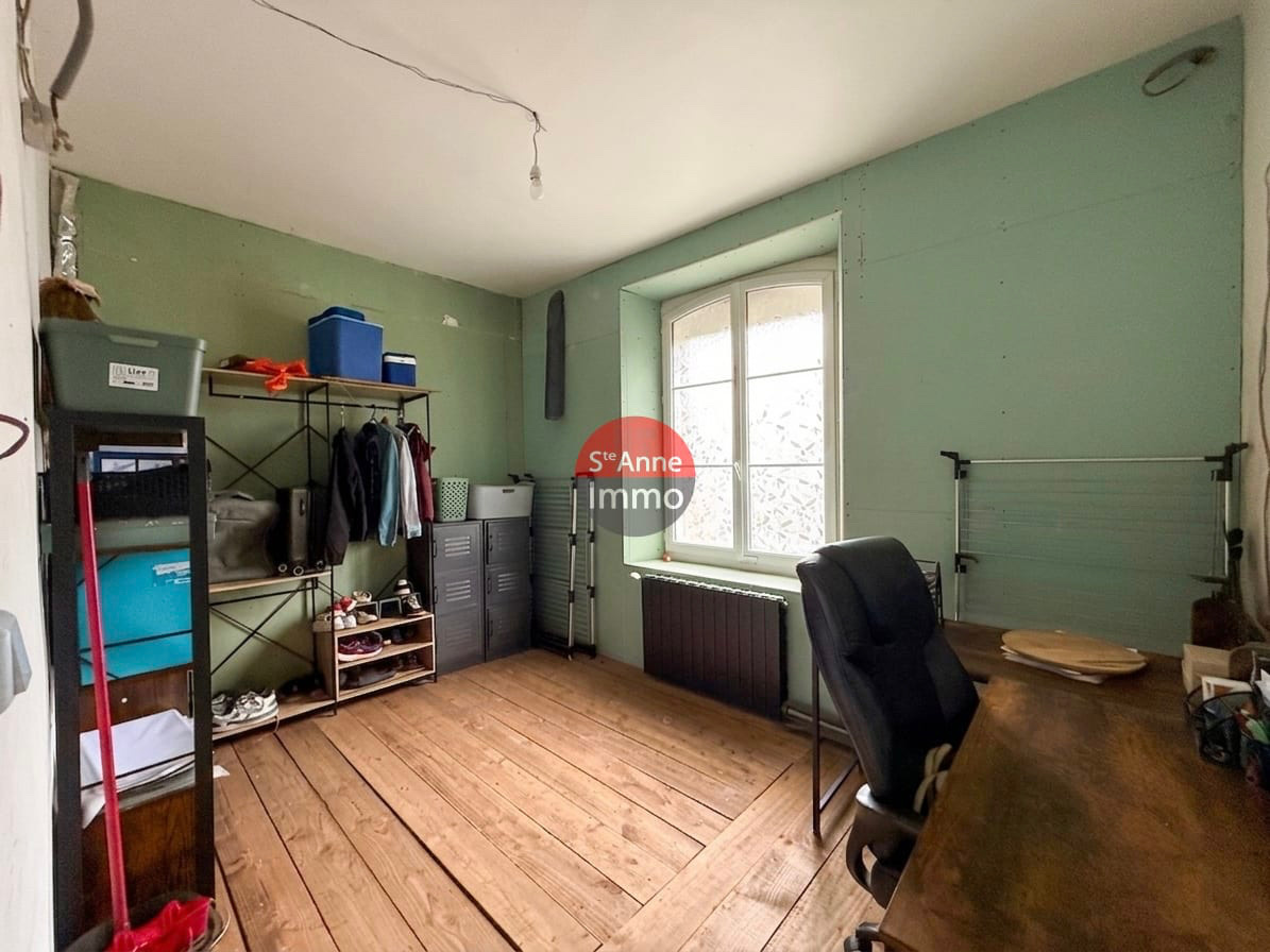 Immo80 – L'immobilier à Amiens et dans la Somme-MARGNY-AUX-CERISES – 160m2 – AUTONOMIE DE PLAIN PIED – 4 CHRAMBRES – TRAVAUX – COUR – JARDIN – DEPENDANCES