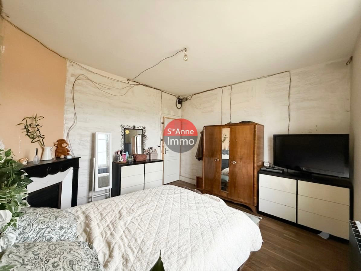 Immo80 – L'immobilier à Amiens et dans la Somme-MARGNY-AUX-CERISES – 160m2 – AUTONOMIE DE PLAIN PIED – 4 CHRAMBRES – TRAVAUX – COUR – JARDIN – DEPENDANCES