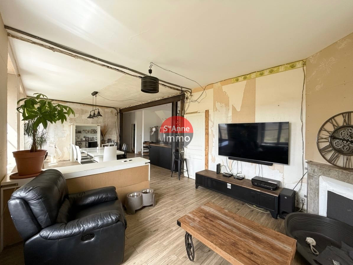Immo80 – L'immobilier à Amiens et dans la Somme-MARGNY-AUX-CERISES – 160m2 – AUTONOMIE DE PLAIN PIED – 4 CHRAMBRES – TRAVAUX – COUR – JARDIN – DEPENDANCES