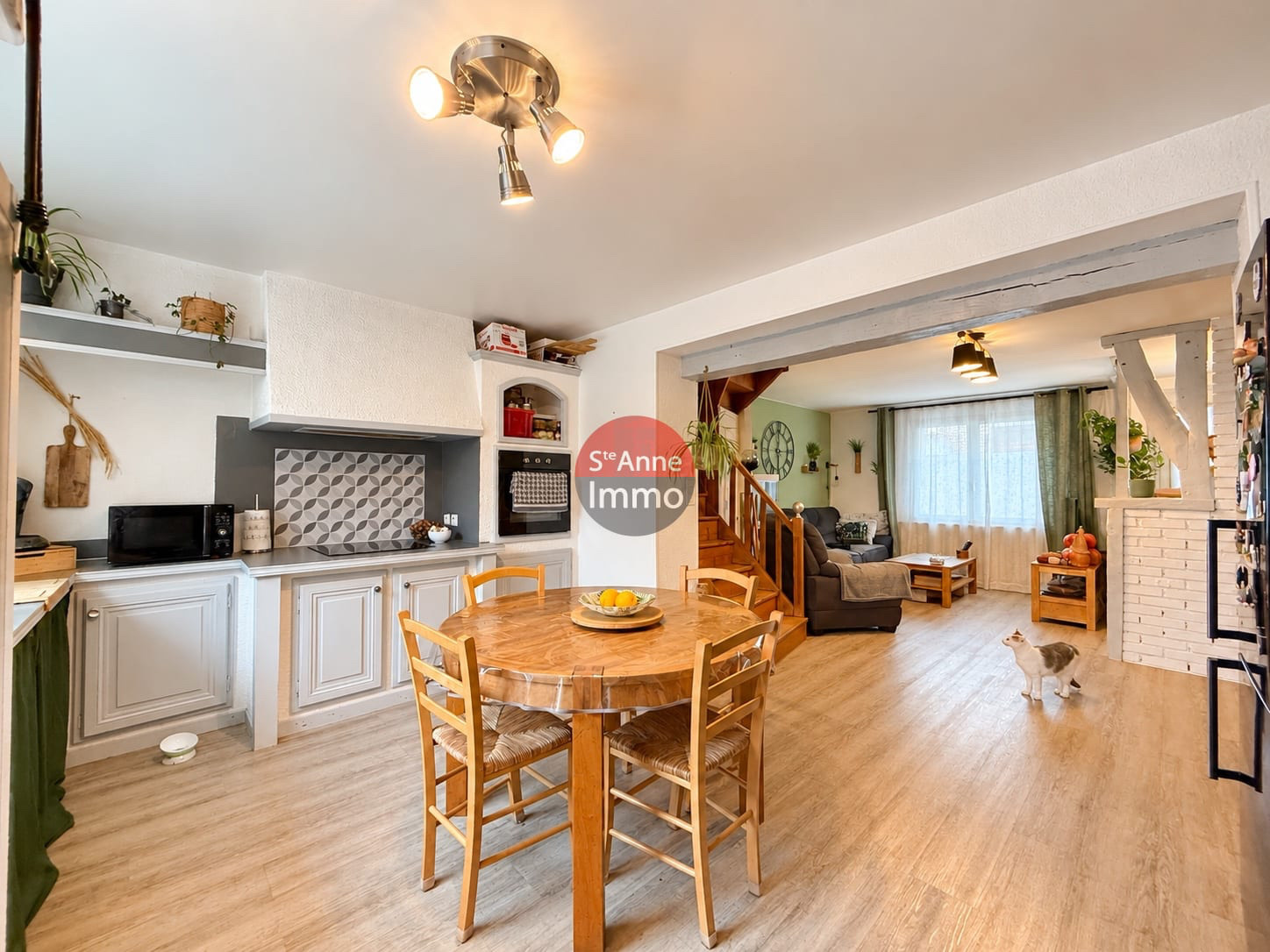 Immo80 – L'immobilier à Amiens et dans la Somme-AMIENS – QUARTIER SAINT HONORE – AMIENOISE – 84M2 – 3 CHAMBRES – COUR – CAVE