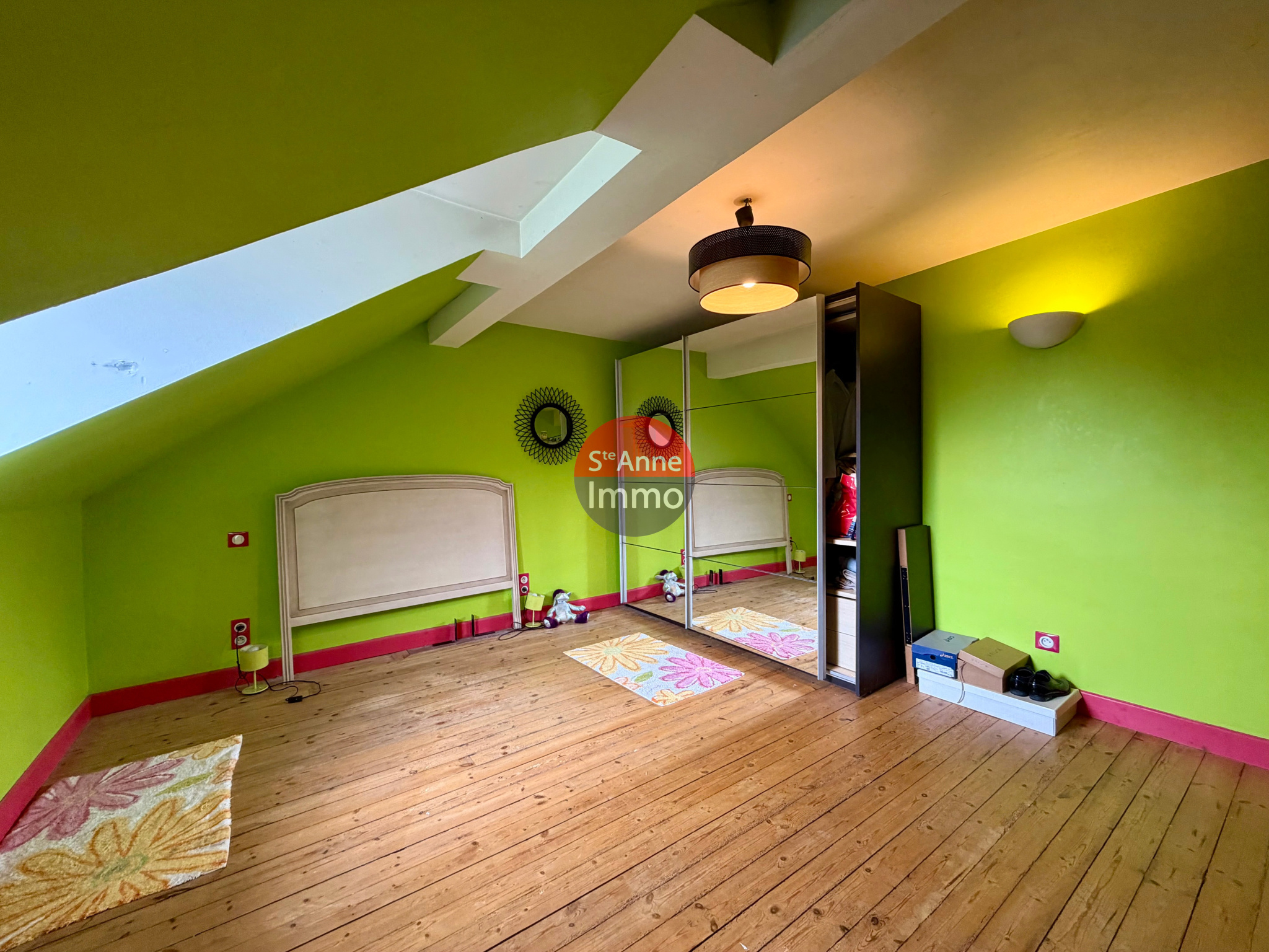 Immo80 – L'immobilier à Amiens et dans la Somme-MIRAUMONT – MAISON 165m2 – 3 CHAMBRES – AUTONOMIE DE PLAIN PIED – 2 STUDIOS – JARDIN – GARAGE – DEPENDANCES