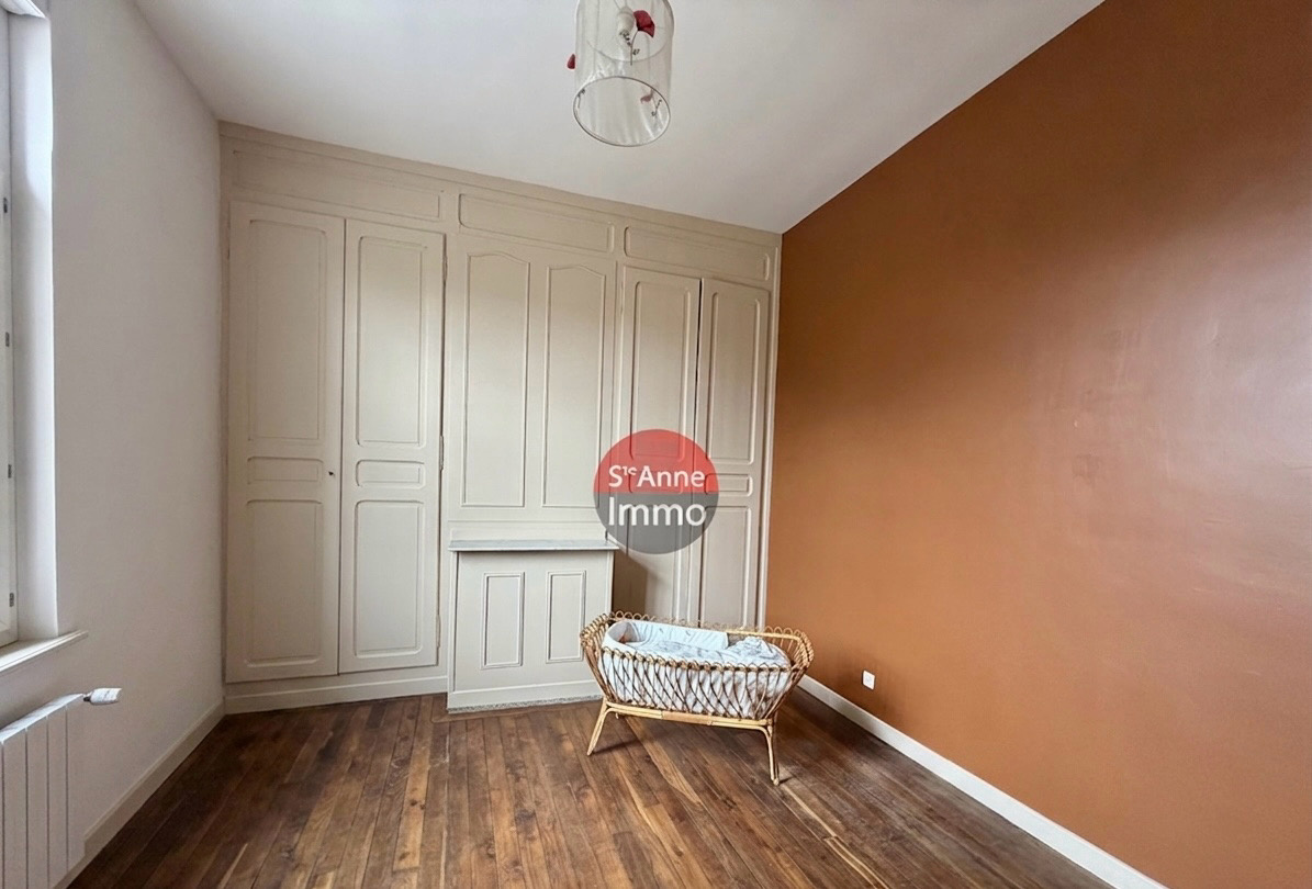 Immo80 – L'immobilier à Amiens et dans la Somme-MIRAUMONT – MAISON 165m2 – 3 CHAMBRES – AUTONOMIE DE PLAIN PIED – 2 STUDIOS – JARDIN – GARAGE – DEPENDANCES