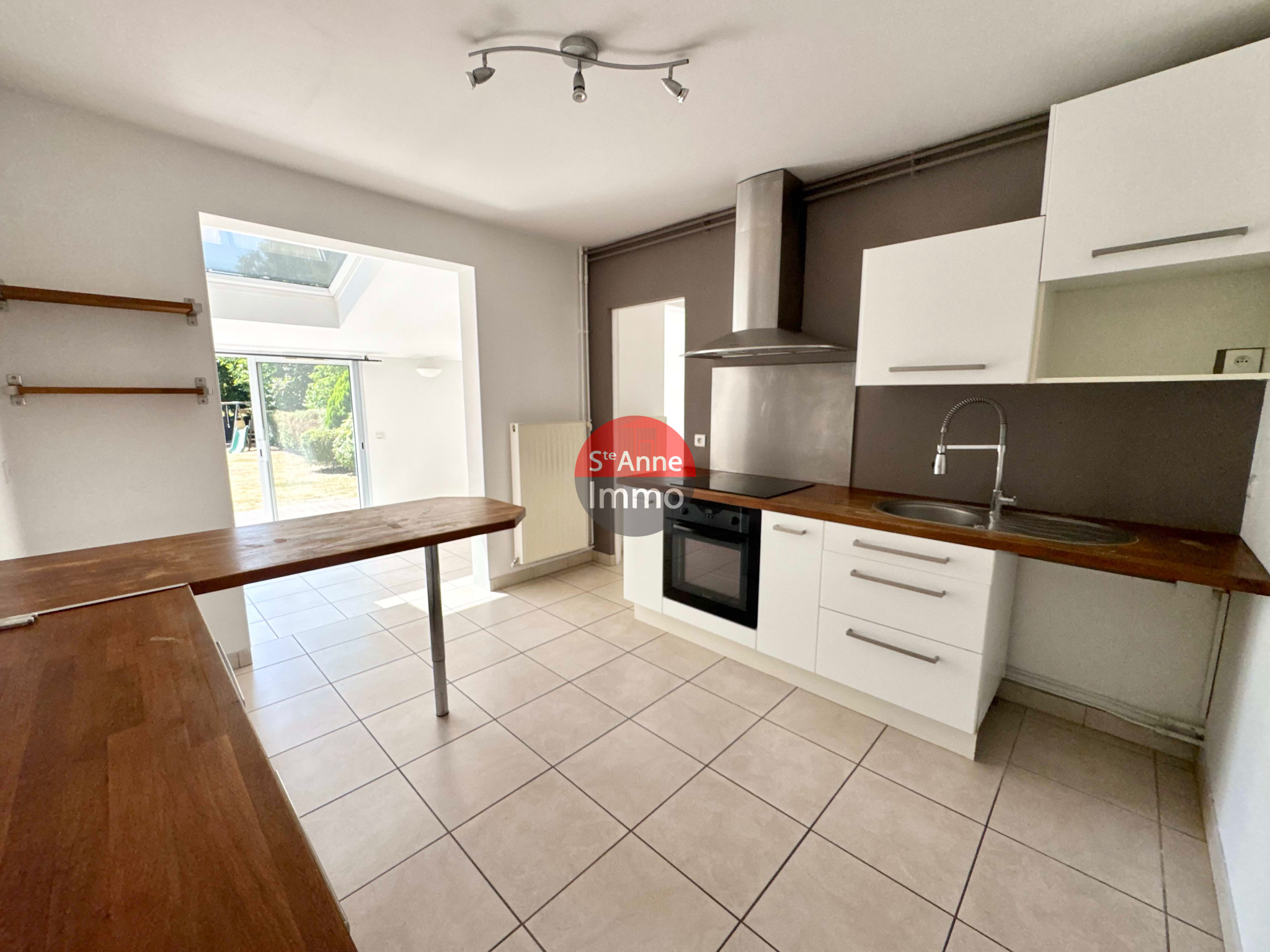 Immo80 – L'immobilier à Amiens et dans la Somme-BOVES – PROCHE AMIENS/GARE LONGUEAU – MAISON 105M2 – 3 CHAMBRES – JARDIN...