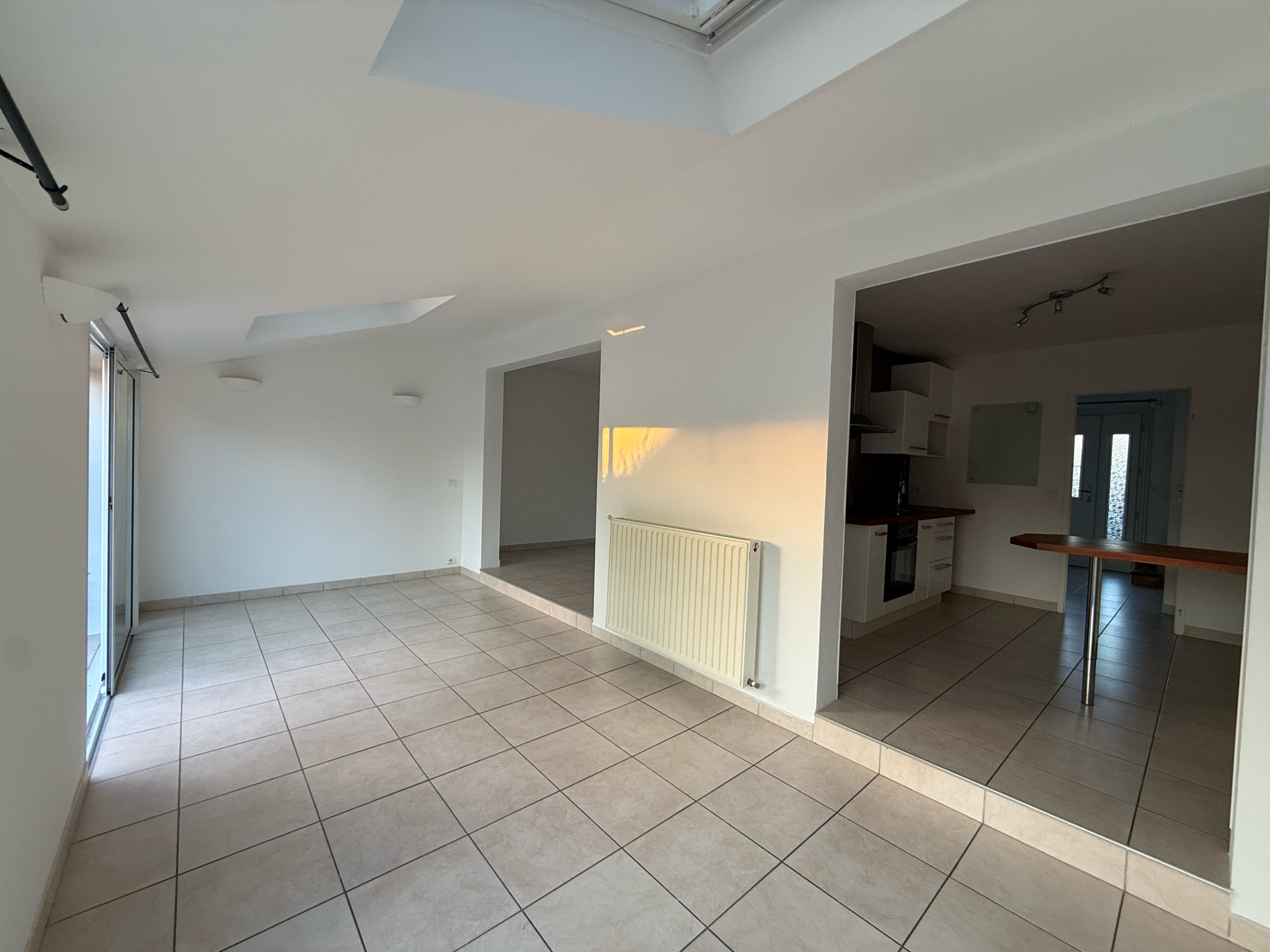 Immo80 – L'immobilier à Amiens et dans la Somme-BOVES – PROCHE AMIENS/GARE LONGUEAU – MAISON 105M2 – 3 CHAMBRES – JARDIN – GARAGE – SOUS SOL