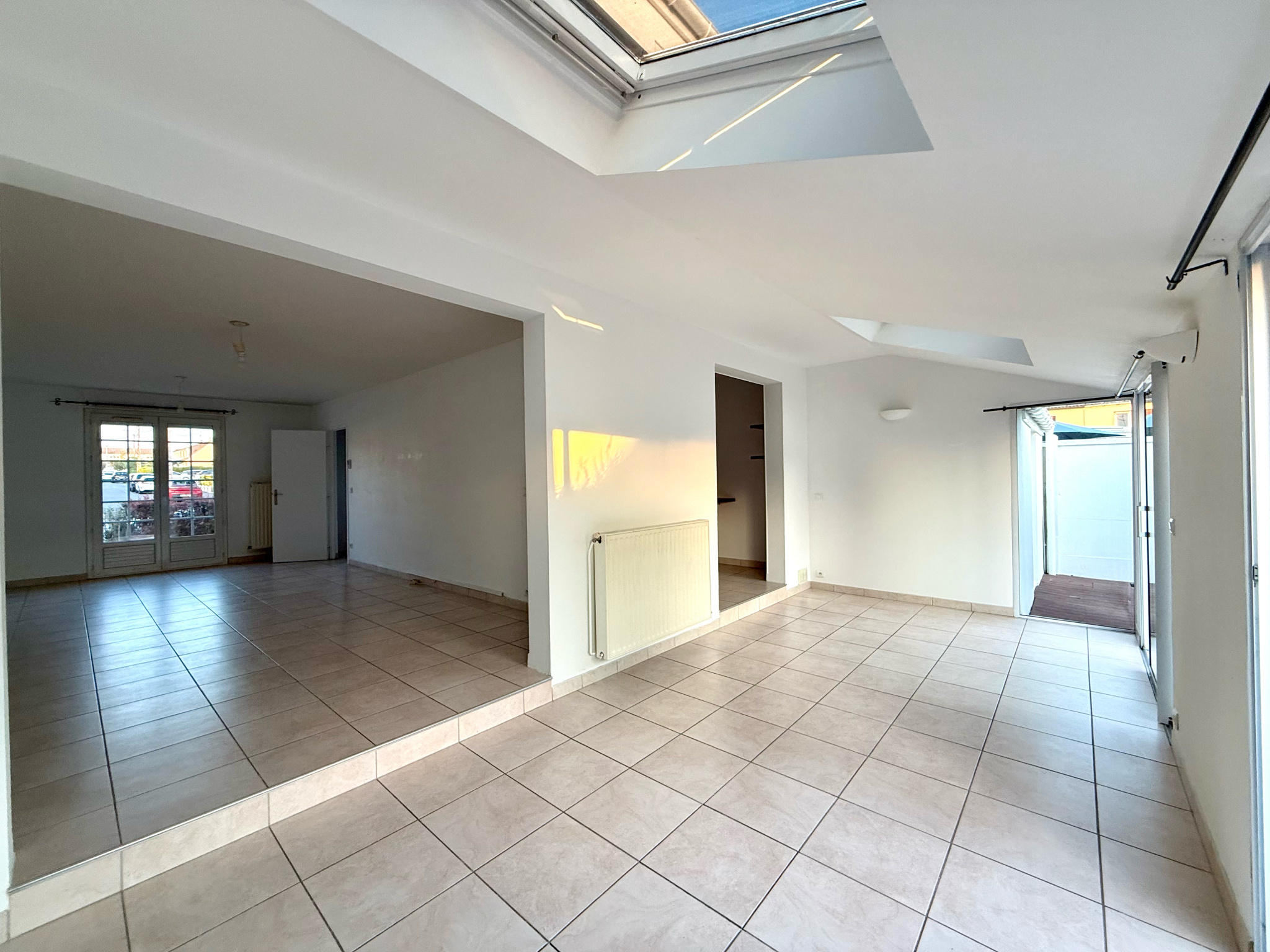 Immo80 – L'immobilier à Amiens et dans la Somme-BOVES – PROCHE AMIENS/GARE LONGUEAU – MAISON 105M2 – 3 CHAMBRES – JARDIN – GARAGE – SOUS SOL