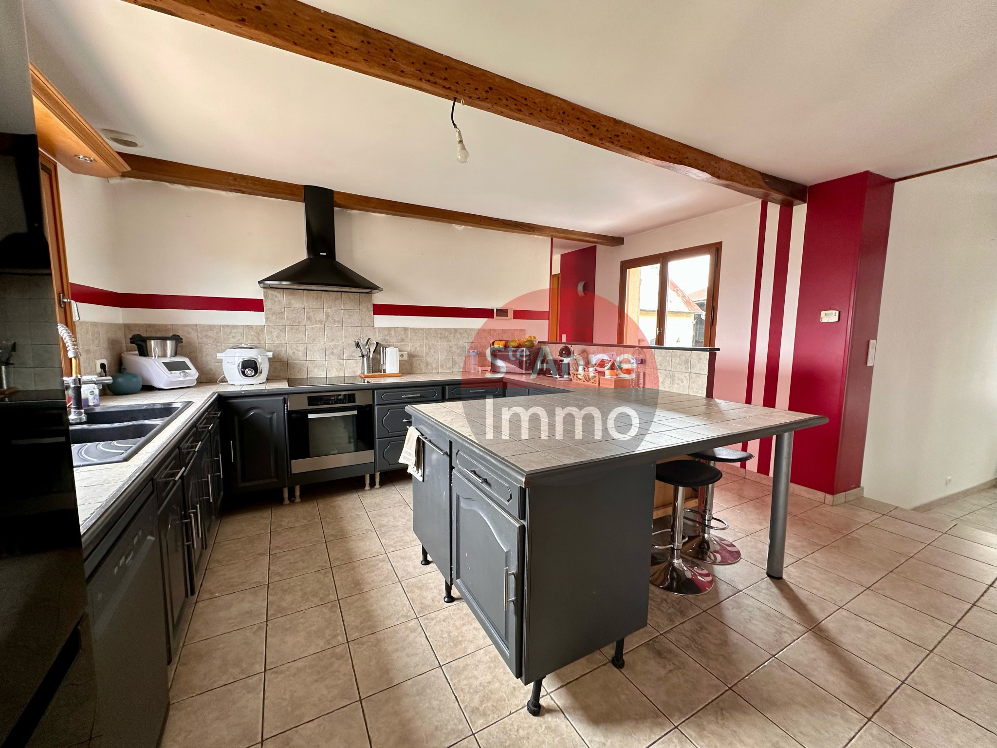 Immo80 – L'immobilier à Amiens et dans la Somme-HERISSART – MAISON – 210 M2 – 6 CHAMBRES – HANGAR – JARDIN