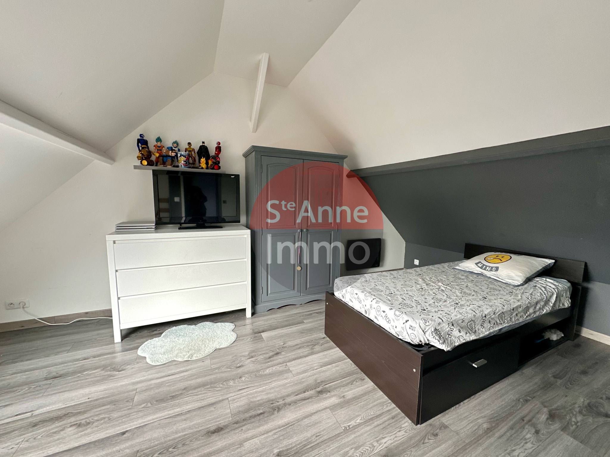Immo80 – L'immobilier à Amiens et dans la Somme-HERISSART – MAISON – 210 M2 – 6 CHAMBRES – HANGAR – JARDIN