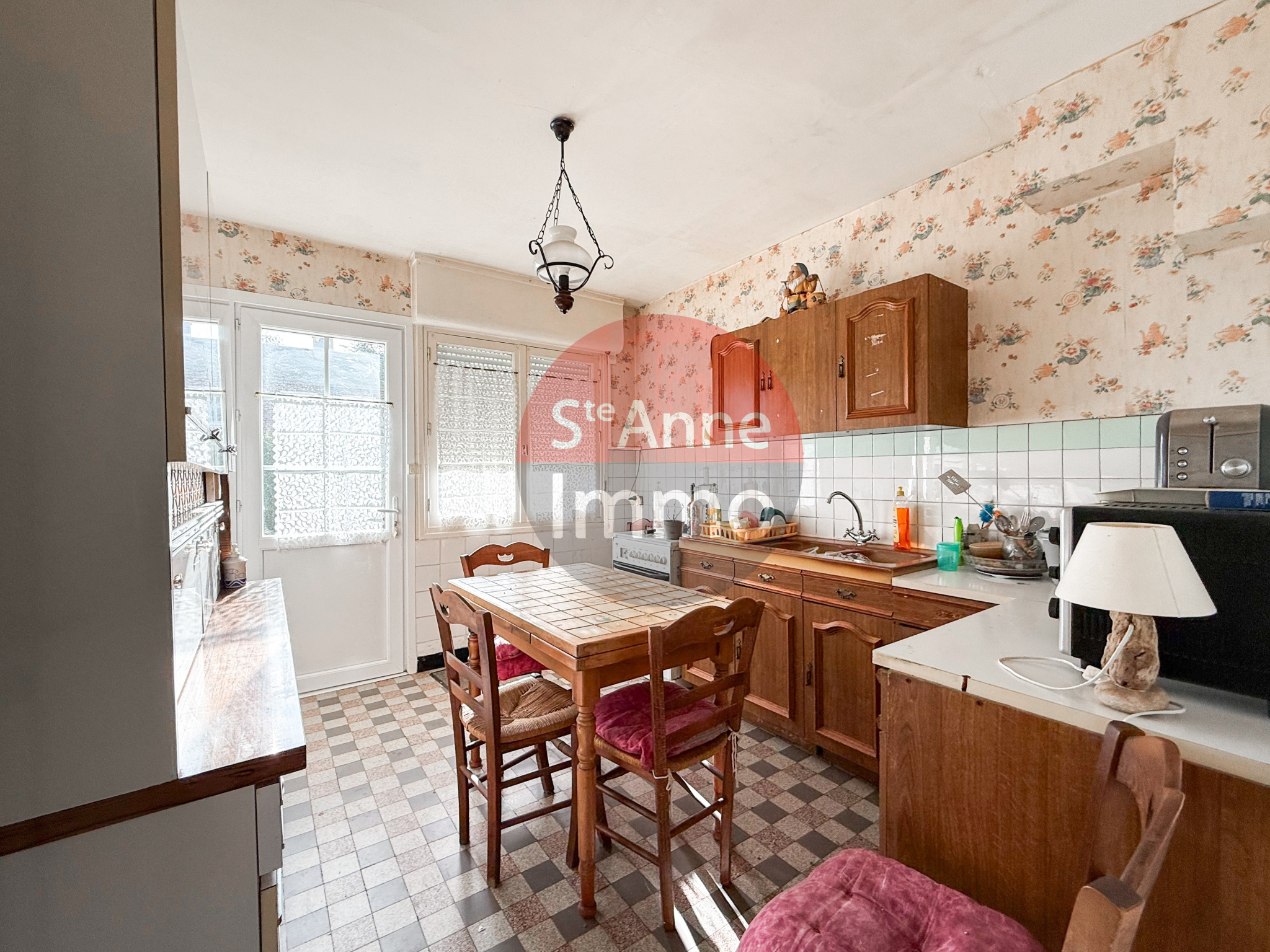 Immo80 – L'immobilier à Amiens et dans la Somme-ROSIERES-EN-SANTERRE – MAISON MITOYENNE – 3 CHAMBRES – GARAGE – JARDIN