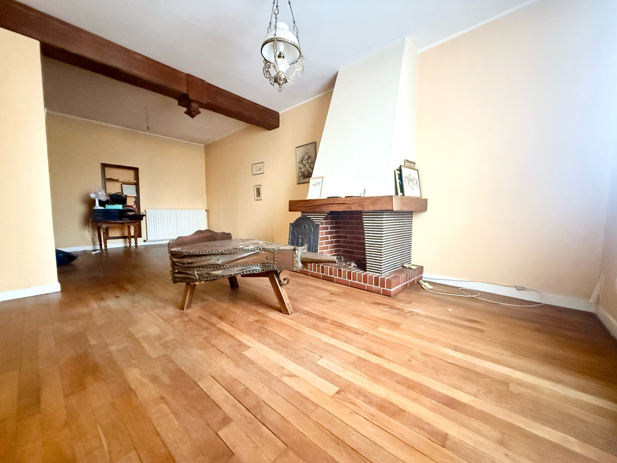 Immo80 – L'immobilier à Amiens et dans la Somme-MONTDIDIER – MAISON SEMI MITOYENNE – 4 CHAMBRES – COUR – CAVE