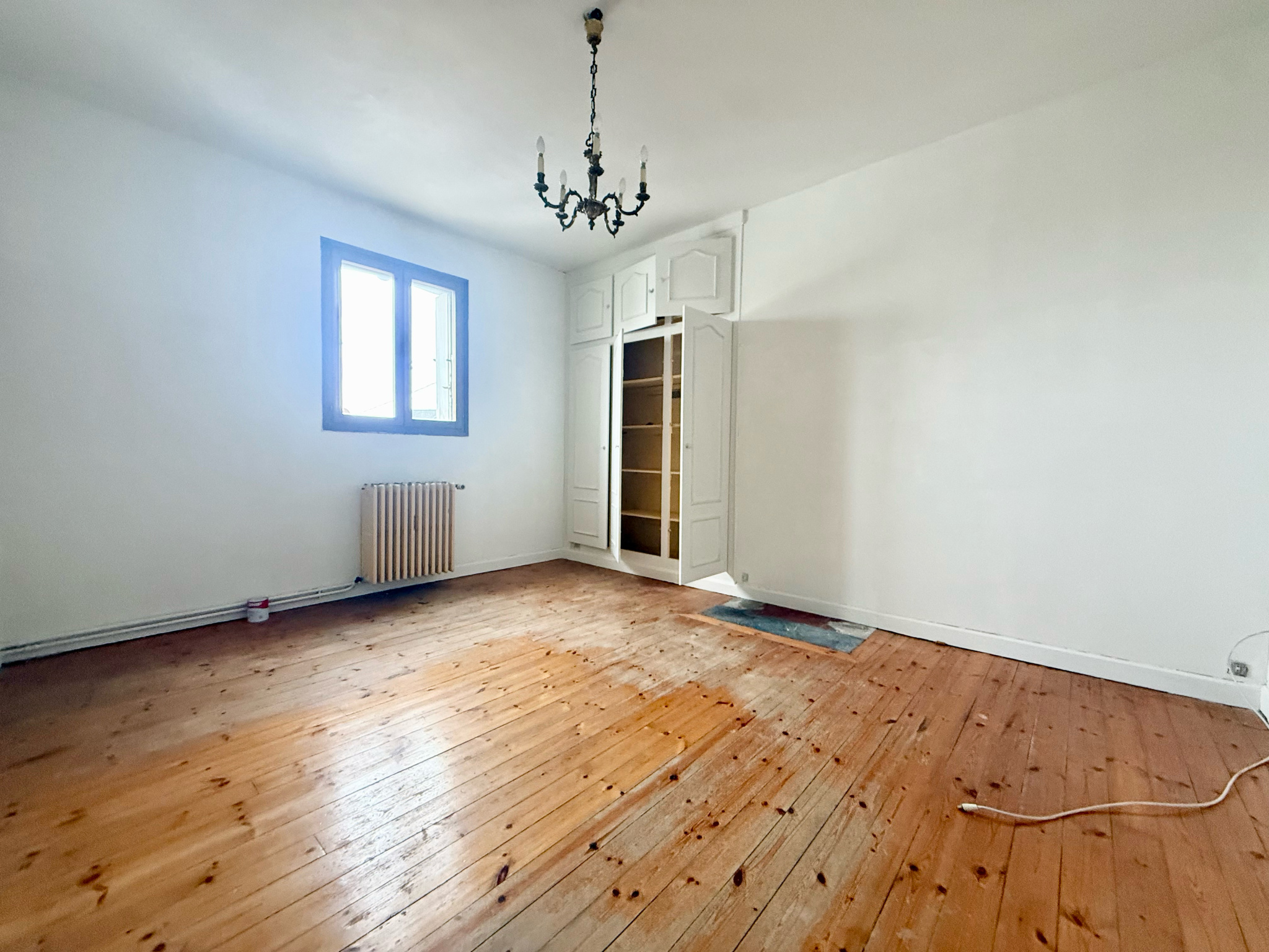 Immo80 – L'immobilier à Amiens et dans la Somme-MONTDIDIER – MAISON SEMI MITOYENNE – 4 CHAMBRES – COUR – CAVE