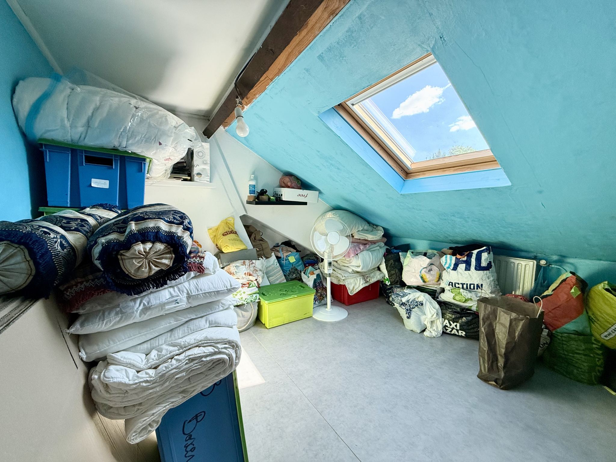 Immo80 – L'immobilier à Amiens et dans la Somme-AMIENS – QUARTIER SAINT ACHEUL – AMIENOISE 2 FENETRES – 3 CHAMBRES – JARDIN – TERRASSE