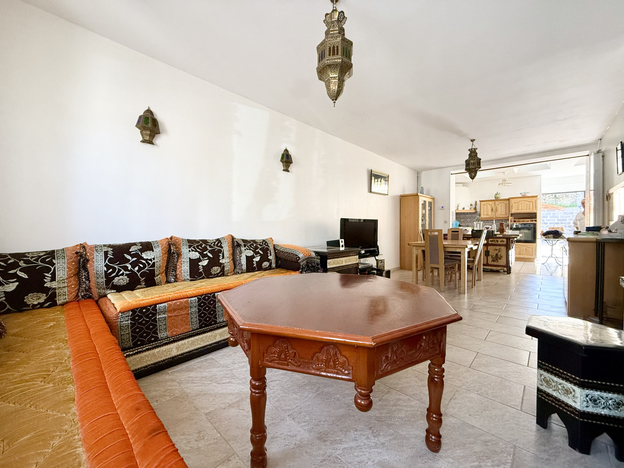 Immo80 – L'immobilier à Amiens et dans la Somme-AMIENS – QUARTIER SAINT ACHEUL – AMIENOISE 2 FENETRES – 3 CHAMBRES – JARDIN – TERRASSE