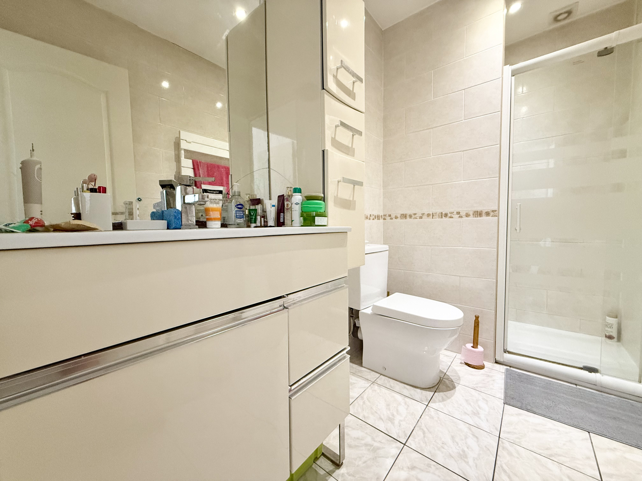 Immo80 – L'immobilier à Amiens et dans la Somme-AMIENS – QUARTIER SAINT ACHEUL – AMIENOISE 2 FENETRES – 3 CHAMBRES – JARDIN – TERRASSE