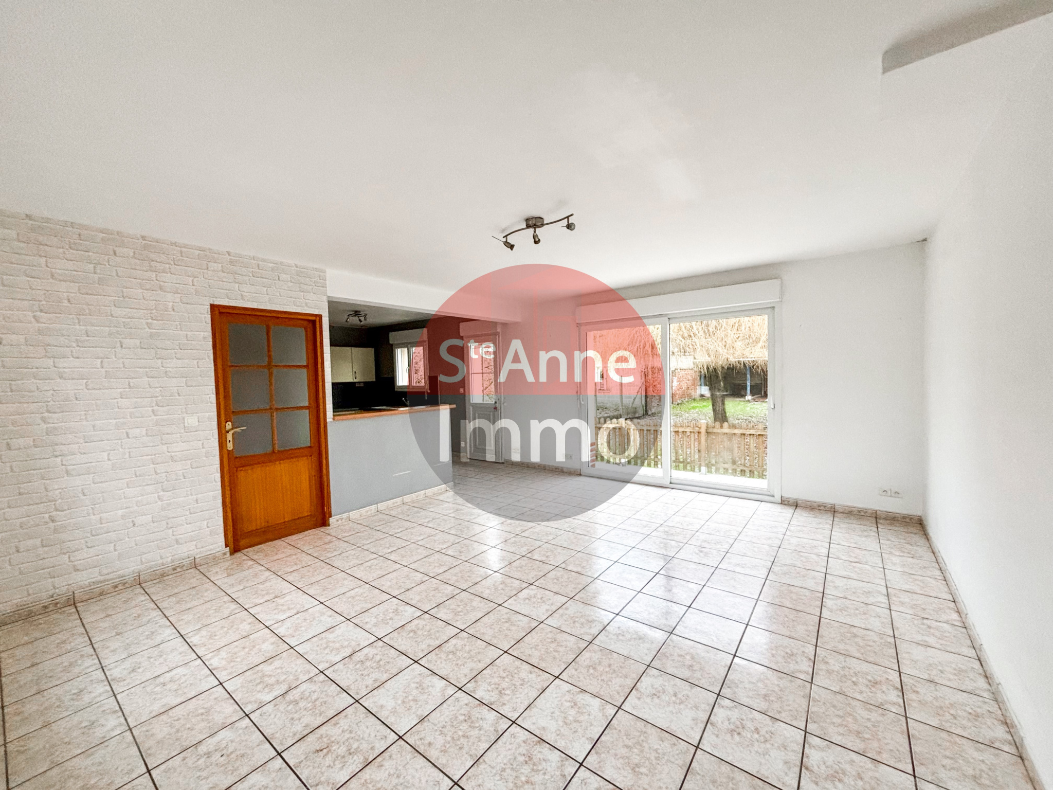 Immo80 – L'immobilier à Amiens et dans la Somme-CONTY – MAISON INDIVIDUELLE – 3 CHAMBRES – DEPENDANCES – SOUS SOL COMPLET – GARAGE