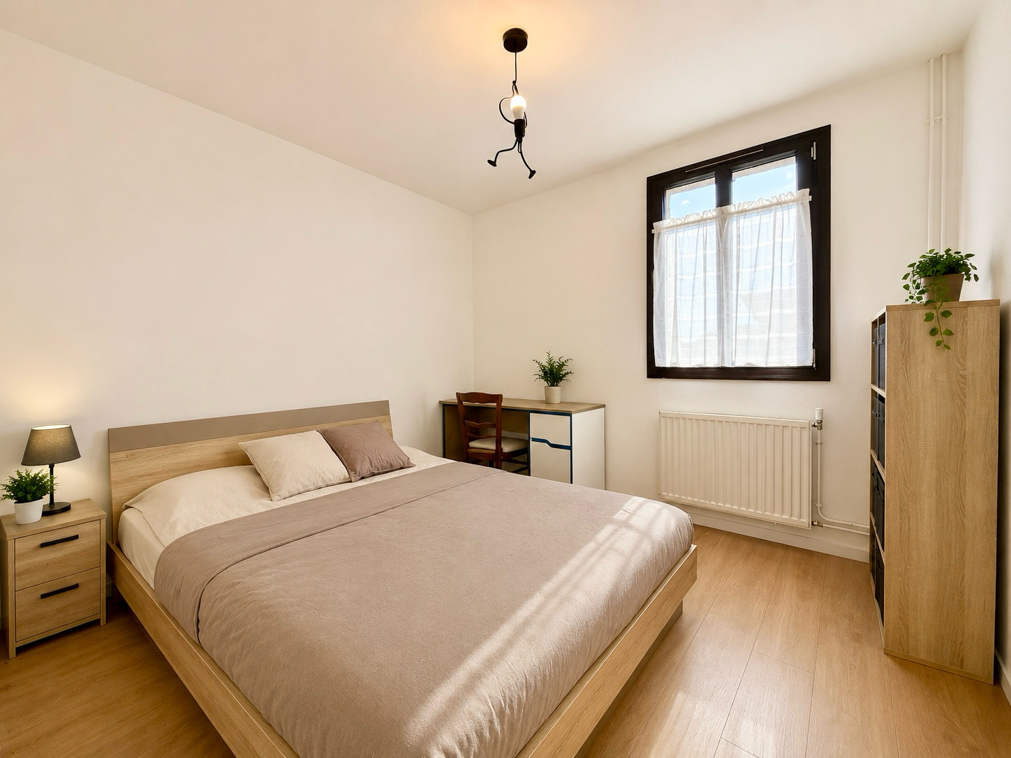 Immo80 – L'immobilier à Amiens et dans la Somme-AMIENS SUD EST – MAISON SEMI MITOYENNE – 5 CHAMBRES – GARAGE – JARDIN – DEPENDANCE