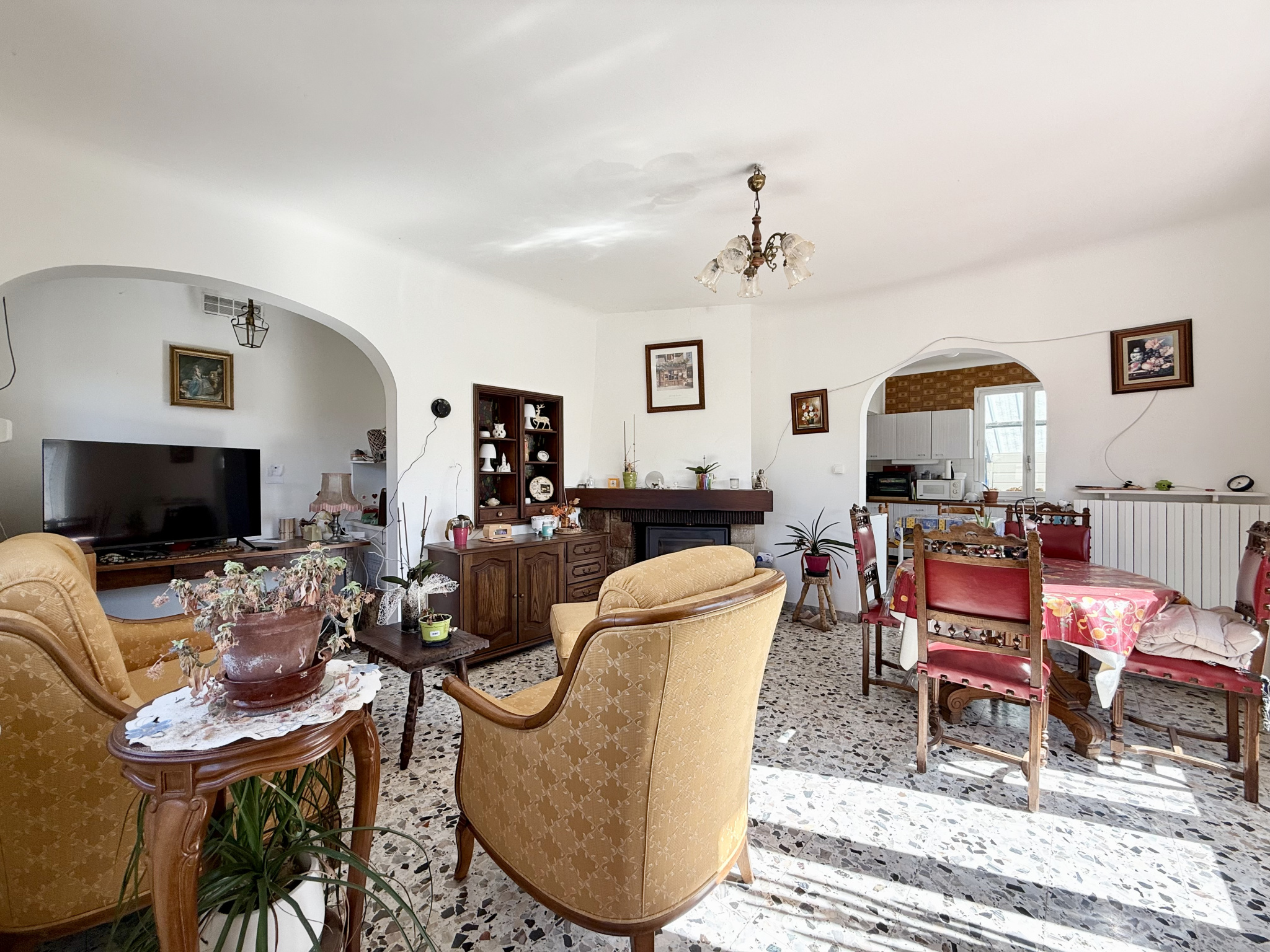Immo80 – L'immobilier à Amiens et dans la Somme-MEHARICOURT – 70m2 – PAVILLON INDIVIDUELLE – 2 CHAMBRES – PLAIN PIED – SOUS SOL COMPLET – GARAGE – DEPENDANCE