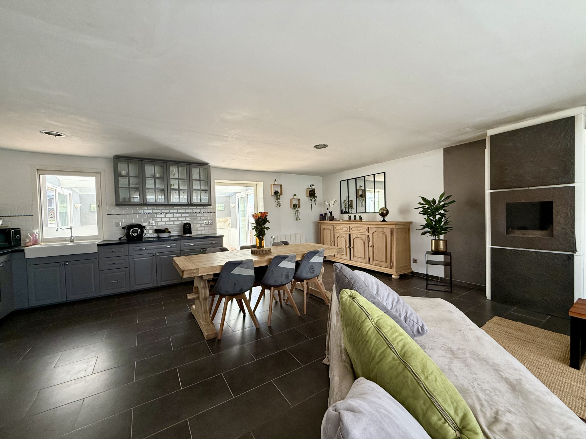Immo80 – L'immobilier à Amiens et dans la Somme-CHAMPIEN – 135m2 – MAISON INDIVIDUELLE – AUTONOMIE DE PLAIN PIED – 5 CHAMBRES – JARDIN – COUR – TERRASSE – DEP