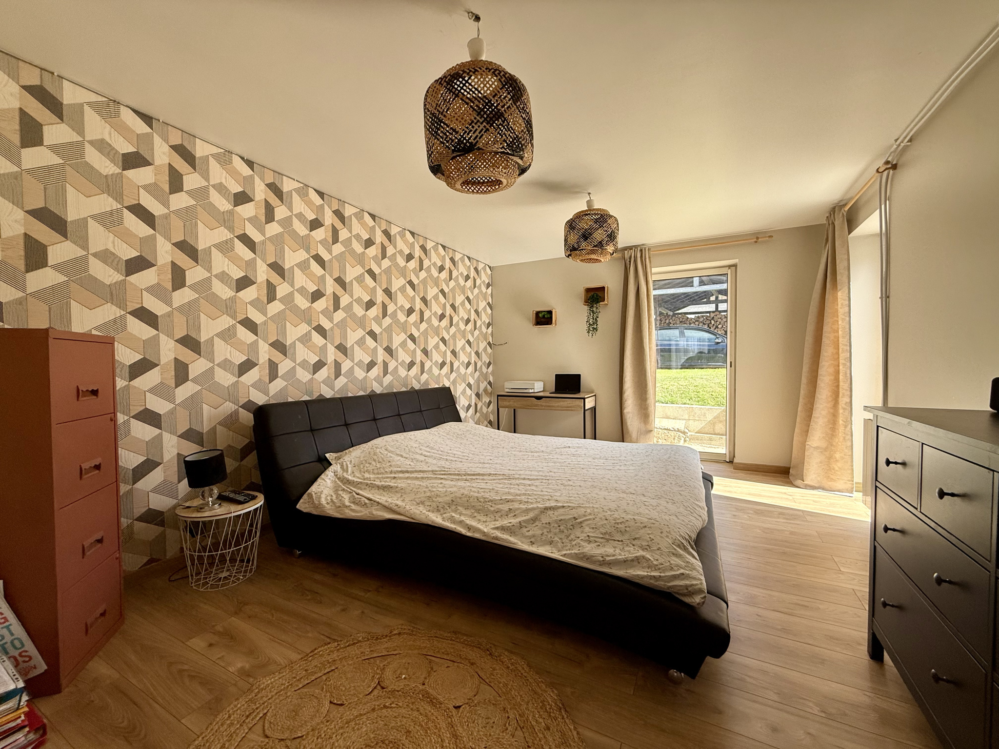 Immo80 – L'immobilier à Amiens et dans la Somme-CHAMPIEN – 135m2 – MAISON INDIVIDUELLE – AUTONOMIE DE PLAIN PIED – 5 CHAMBRES – JARDIN – COUR – TERRASSE – DEP
