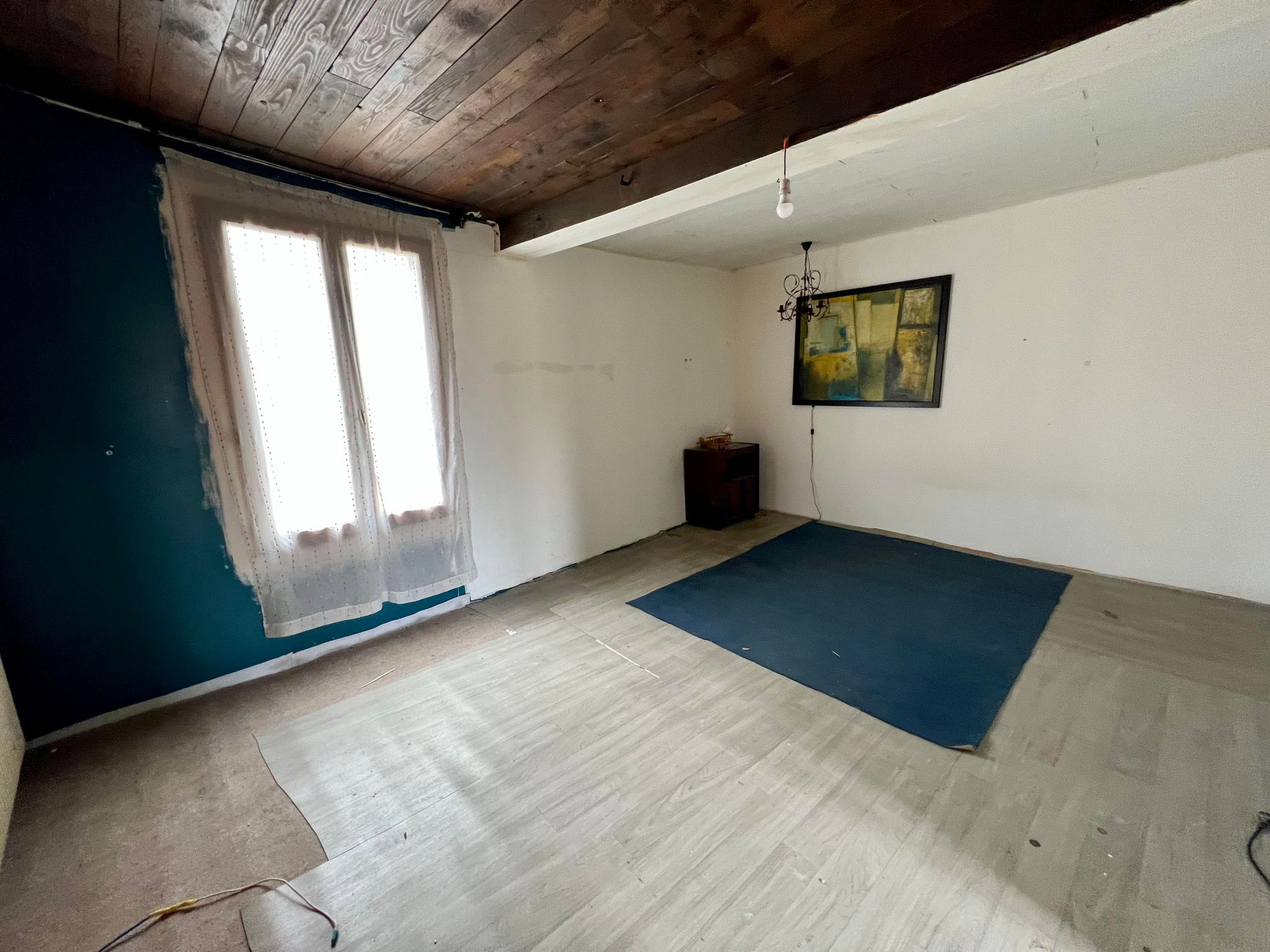 Immo80 – L'immobilier à Amiens et dans la Somme-DAVENESCOURT – MAISON SEMI MITOYENNE – STATIONNEMENT PRIVATIF – DEPENDANCES – JARDIN