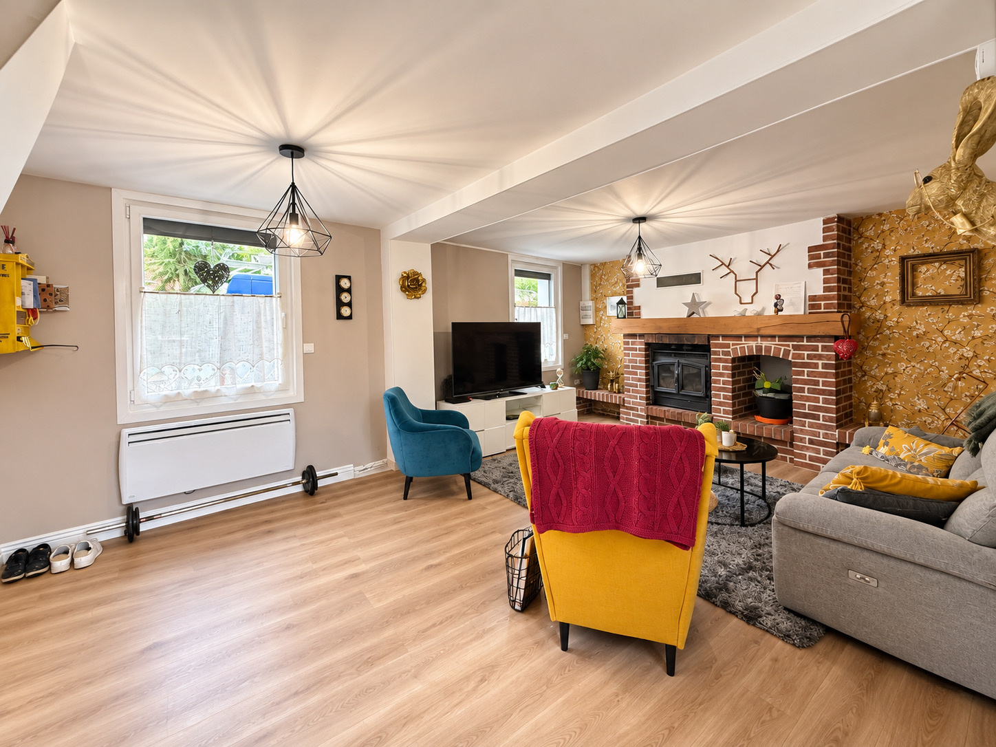 Immo80 – L'immobilier à Amiens et dans la Somme-ACHEUX-EN-AMIENOIS – MAISON MITOYENNE – 2 CHAMBRES – 1 BUREAU – JARDIN – GARAGE – TERRASSE
