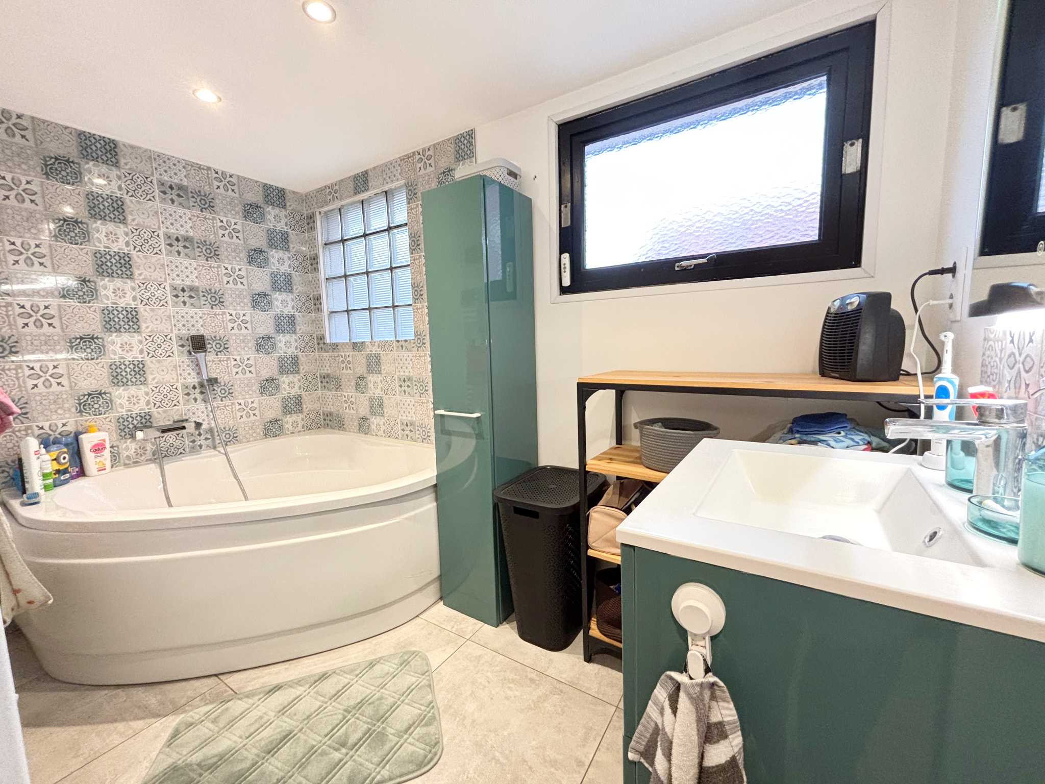 Immo80 – L'immobilier à Amiens et dans la Somme-MAISON – 5 CHAMBRES – SOUS SOL – TERRASSE