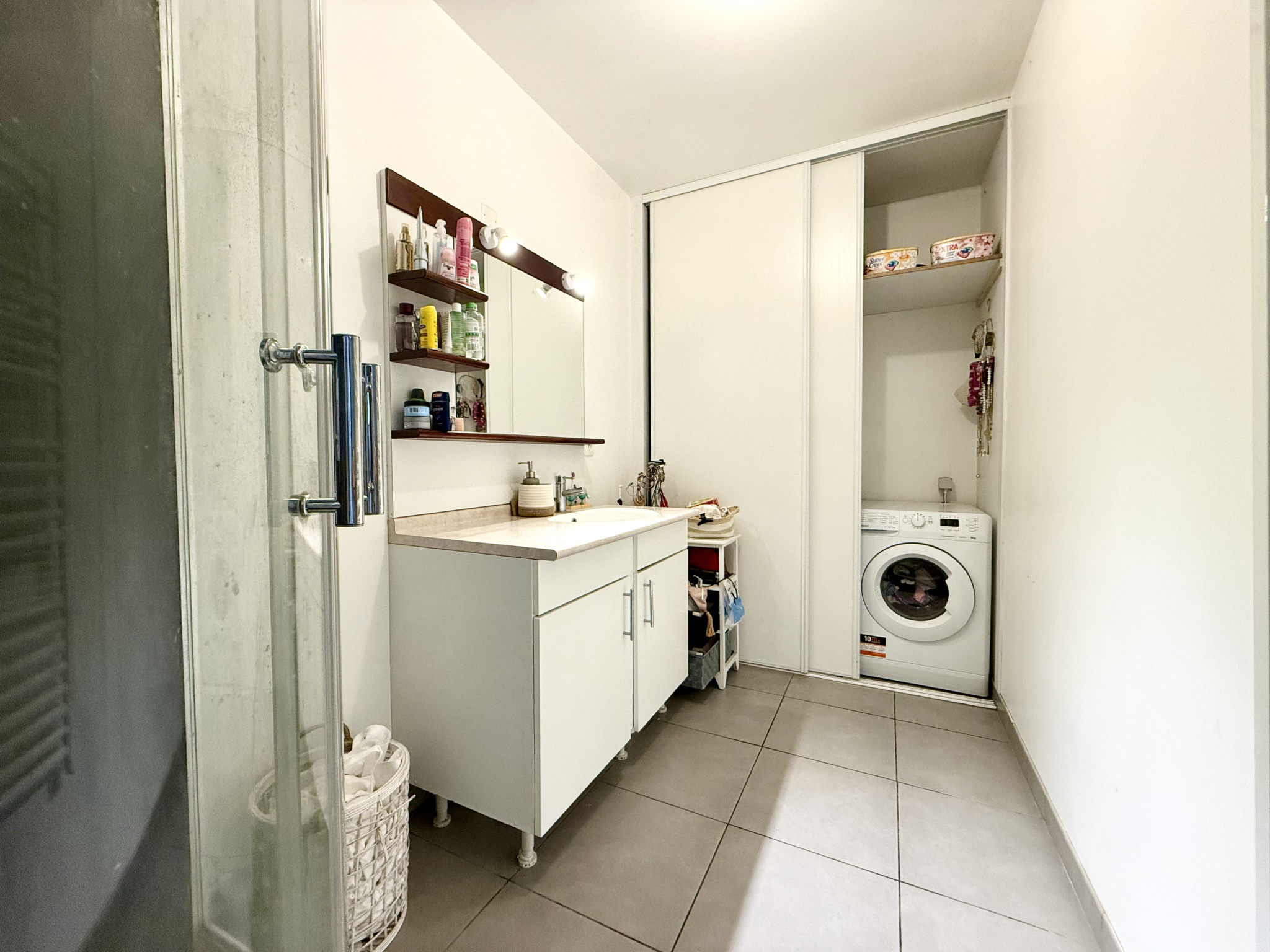 Immo80 – L'immobilier à Amiens et dans la Somme-HANGEST EN SANTERRE- PAVILLON INDIVIDUEL VIVABLE DE PLAIN PIED AVEC ETAGE – 5 CHAMBRES – JARDIN – GARAGE