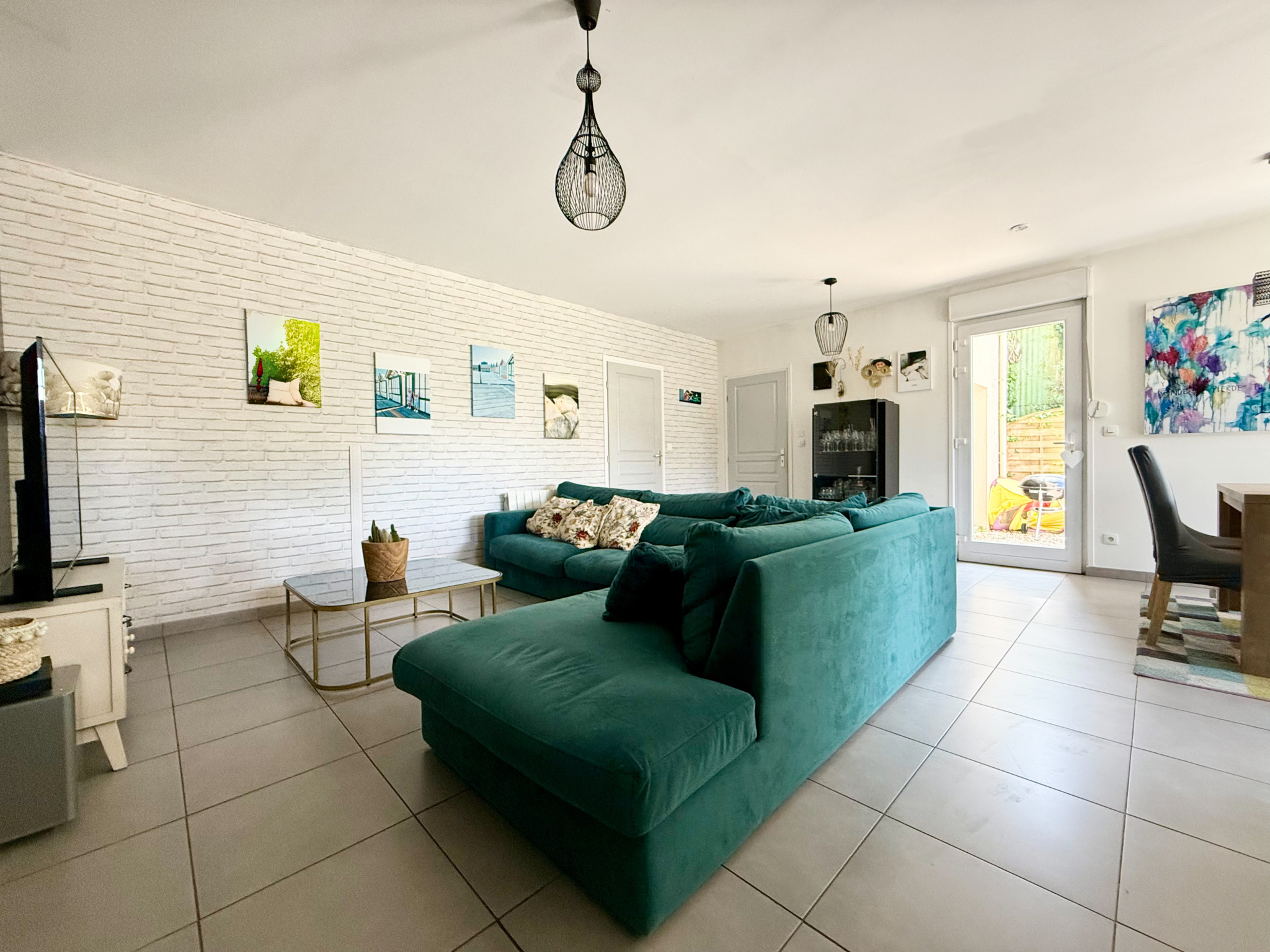 Immo80 – L'immobilier à Amiens et dans la Somme-HANGEST EN SANTERRE- PAVILLON INDIVIDUEL VIVABLE DE PLAIN PIED AVEC ETAGE – 5 CHAMBRES – JARDIN – GARAGE