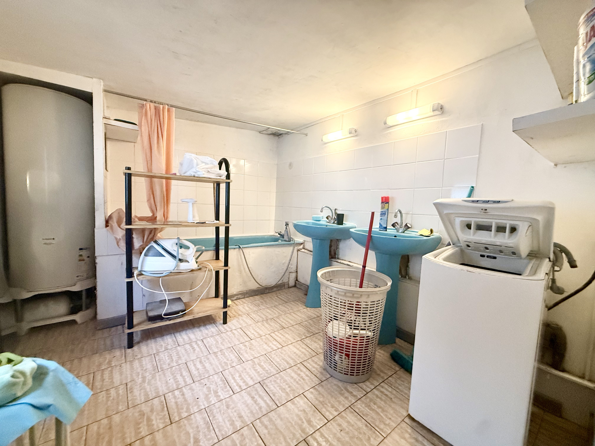 Immo80 – L'immobilier à Amiens et dans la Somme-AMIENS – QUARTIER SAINT ACHEUL – 3 CHAMBRES –  1 BUREAU – JARDIN – GARAGE – DEPENDANCES