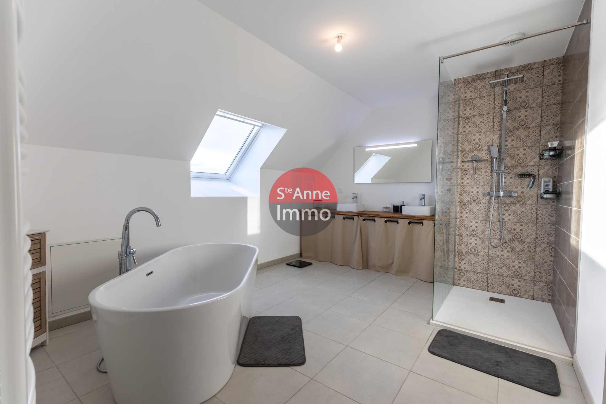 Immo80 – L'immobilier à Amiens et dans la Somme-CORBIE – PAVILLON INDIVIDUEL – 3 CHAMBRES – JARDIN – TERRASSE – GARAGE