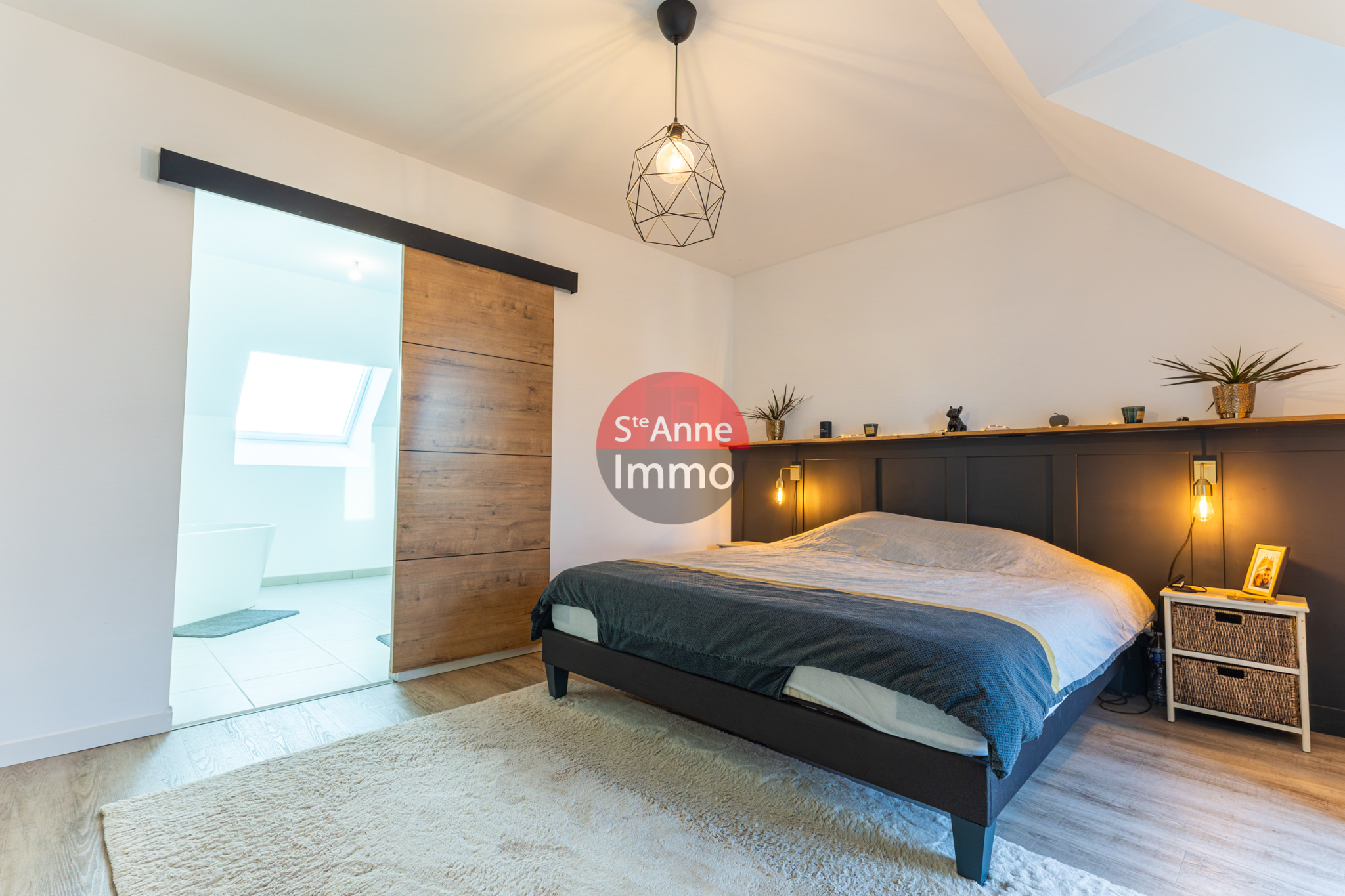 Immo80 – L'immobilier à Amiens et dans la Somme-CORBIE – PAVILLON INDIVIDUEL – 3 CHAMBRES – JARDIN – TERRASSE – GARAGE