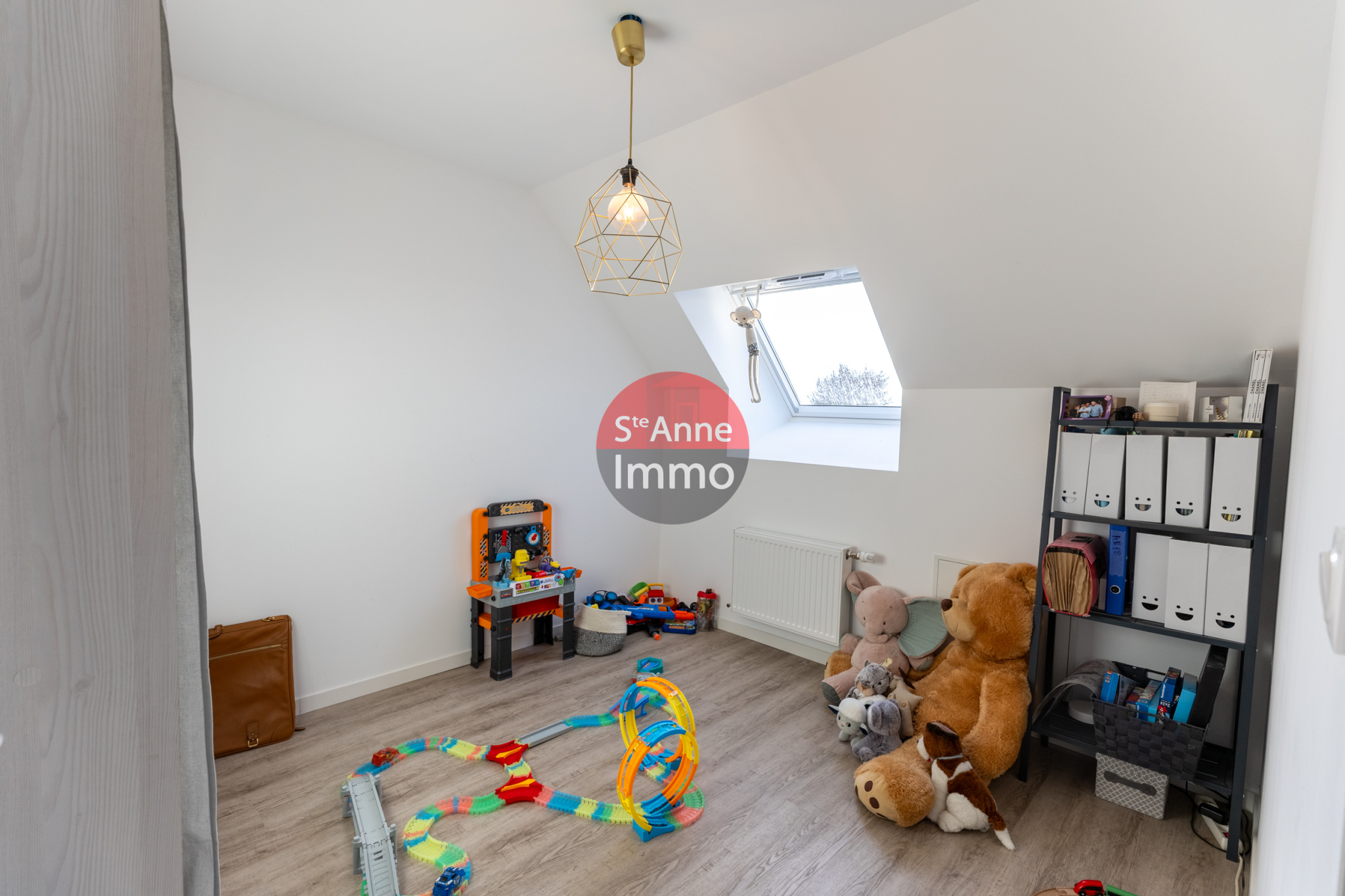 Immo80 – L'immobilier à Amiens et dans la Somme-CORBIE – PAVILLON INDIVIDUEL – 3 CHAMBRES – JARDIN – TERRASSE – GARAGE