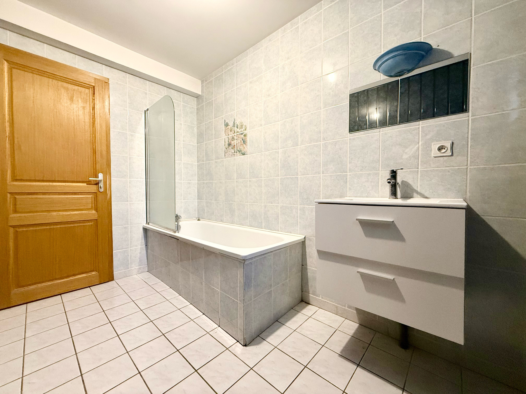 Immo80 – L'immobilier à Amiens et dans la Somme-TROIS RIVIERES – PAVILLON INDIVIDUEL – SOUS SOL COMPLET – 3 CHAMBRES – JARDIN – CABANON