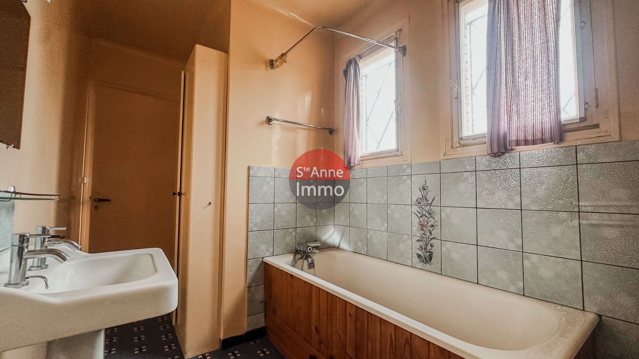 Immo80 – L'immobilier à Amiens et dans la Somme-LIGNIERES-CHATELAIN – MAISON INDIVIDUELLE – 140 M2 – JARDIN – GARAGE